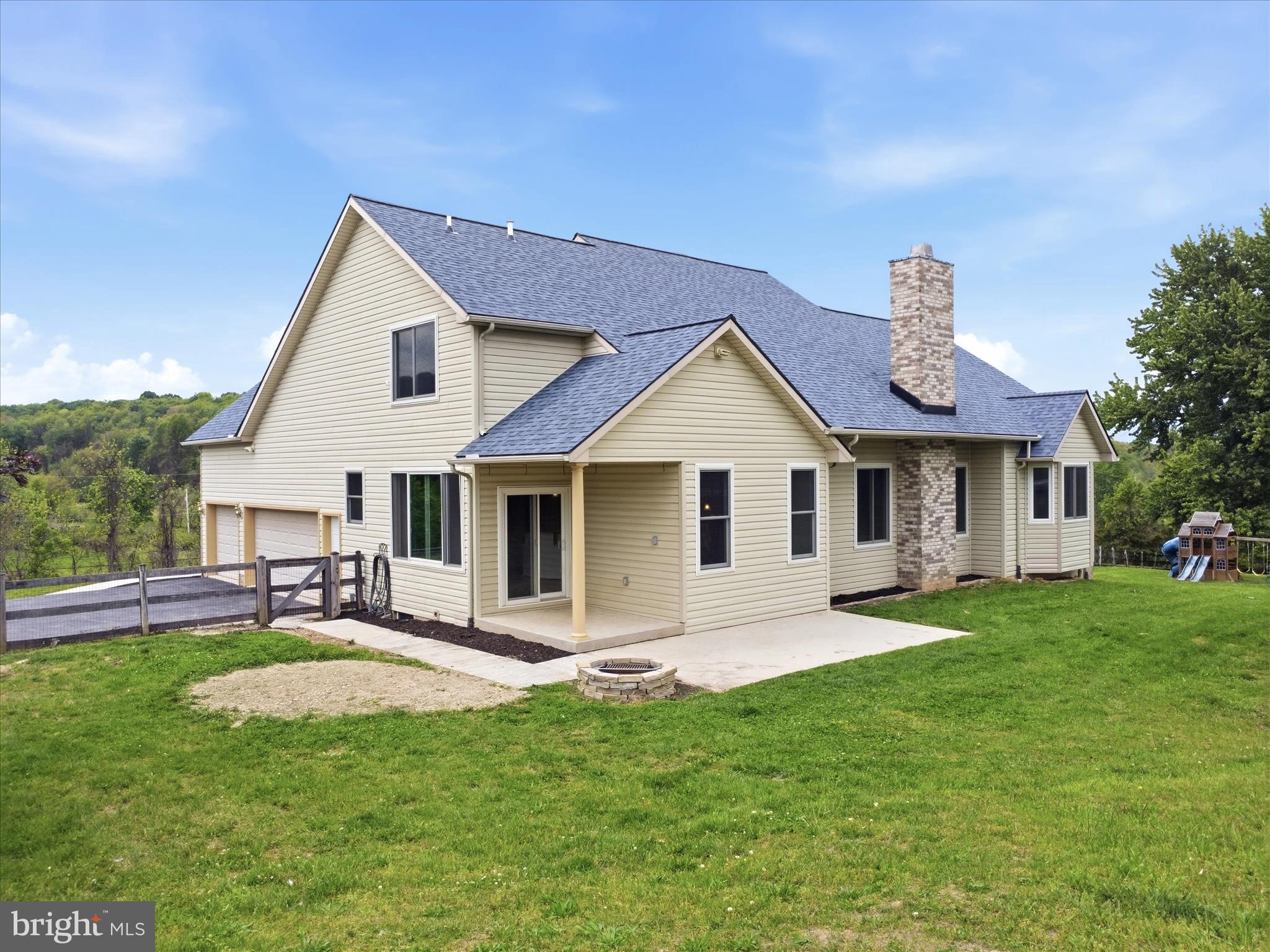 WEST MANHEIM - Residential