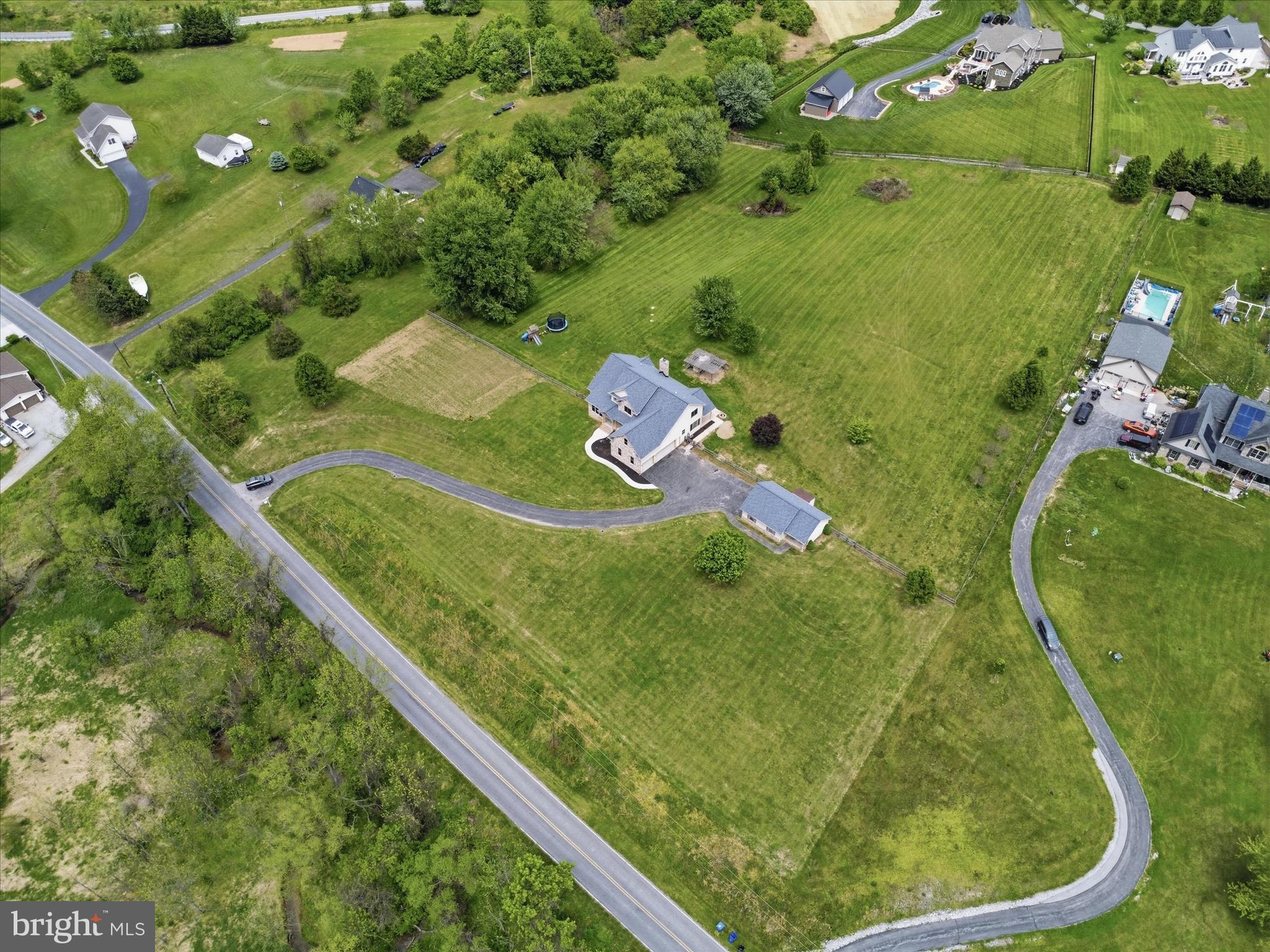 WEST MANHEIM - Residential