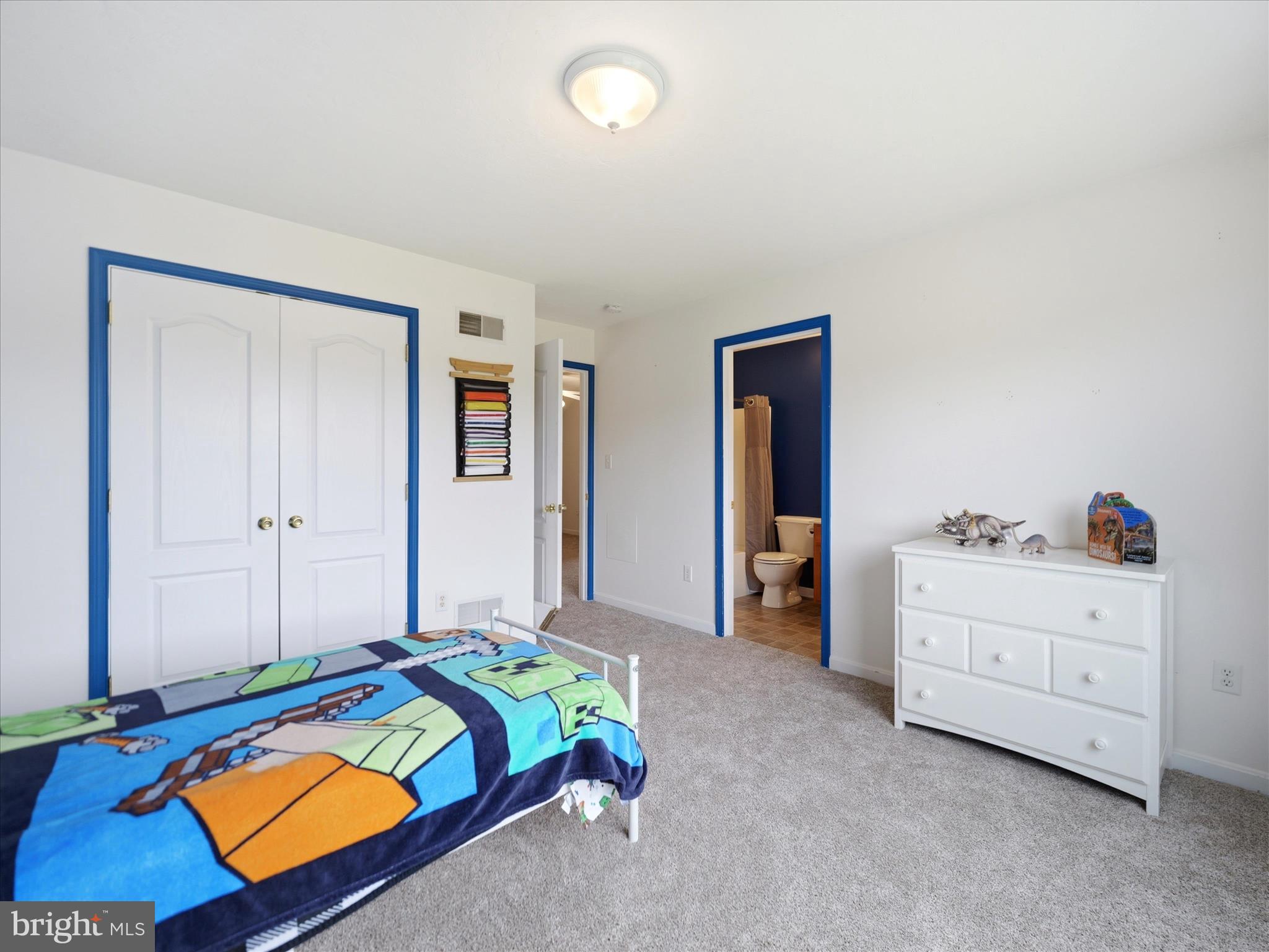 WEST MANHEIM - Residential