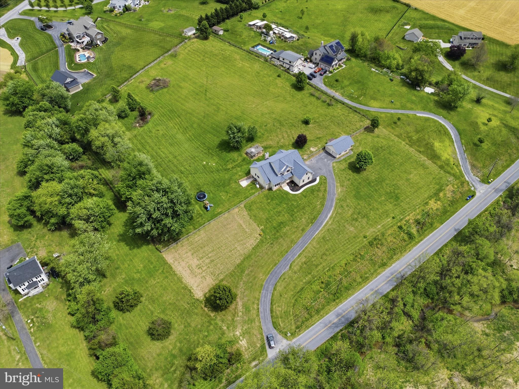 WEST MANHEIM - Residential
