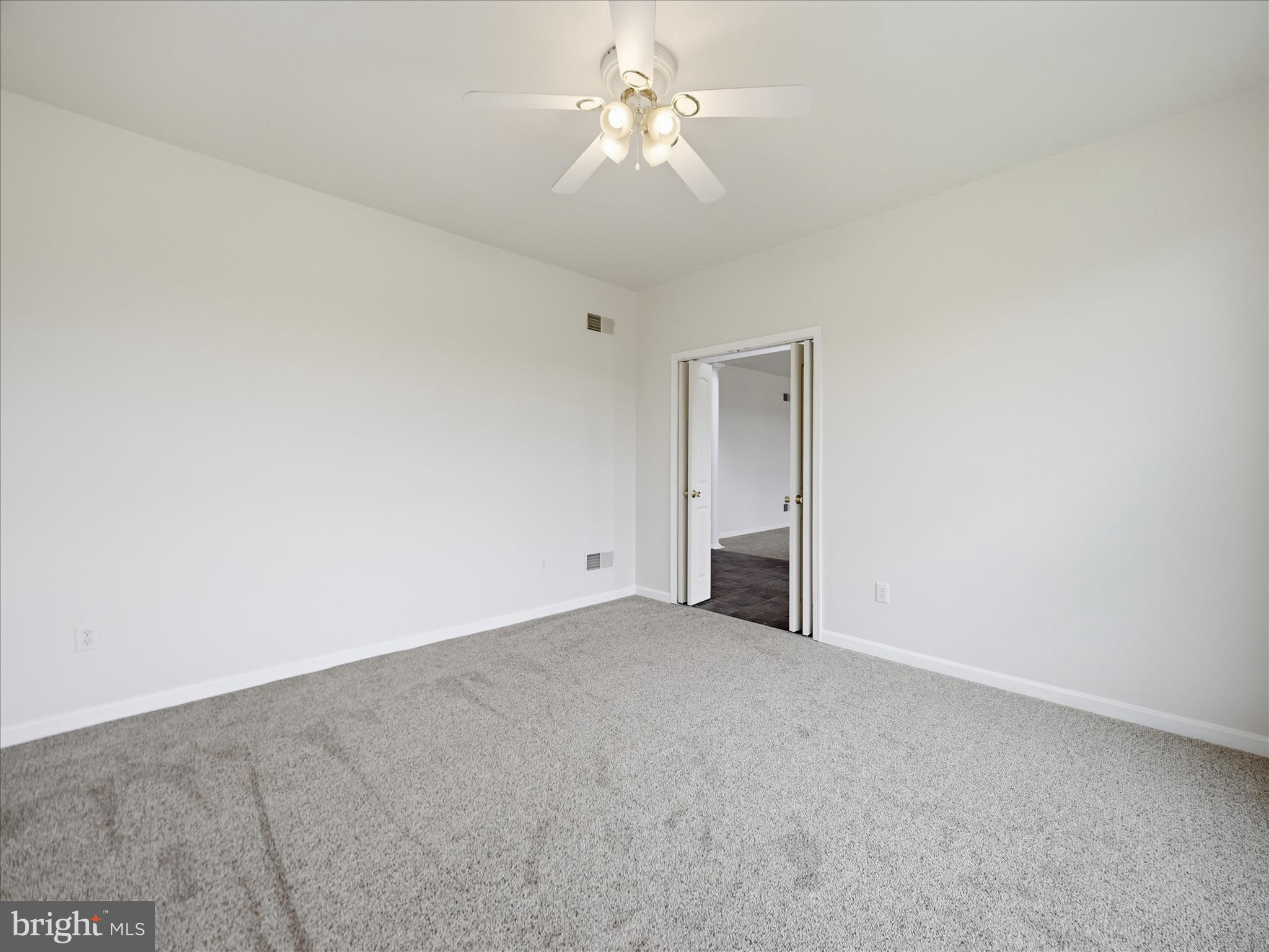 WEST MANHEIM - Residential