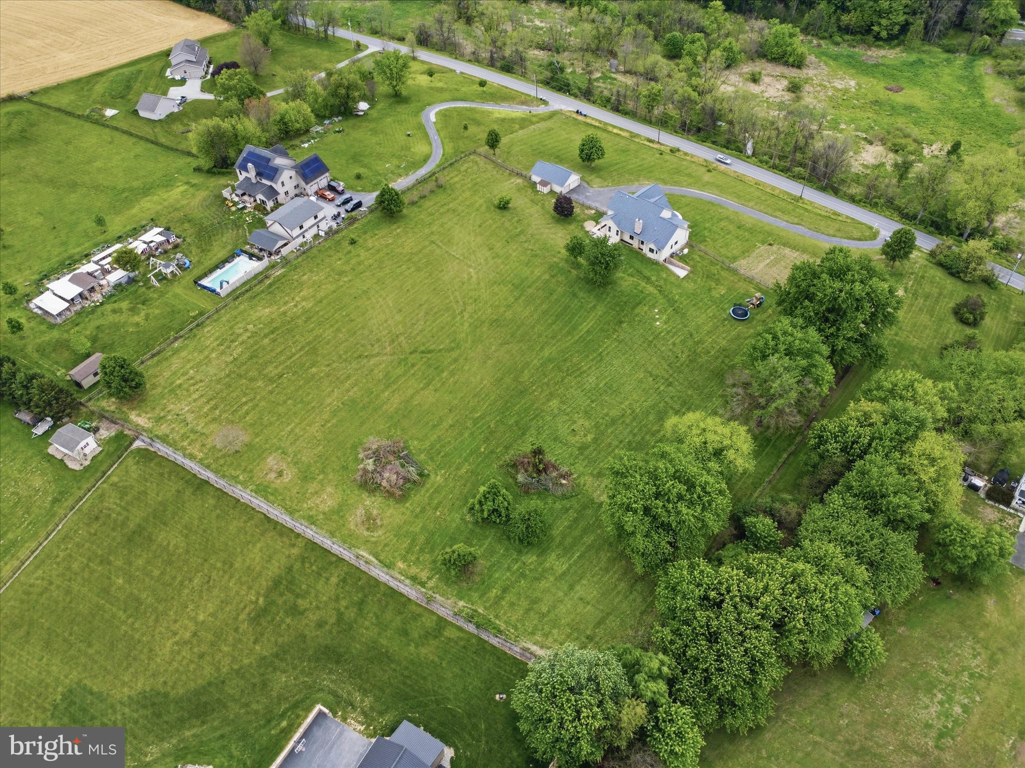 WEST MANHEIM - Residential