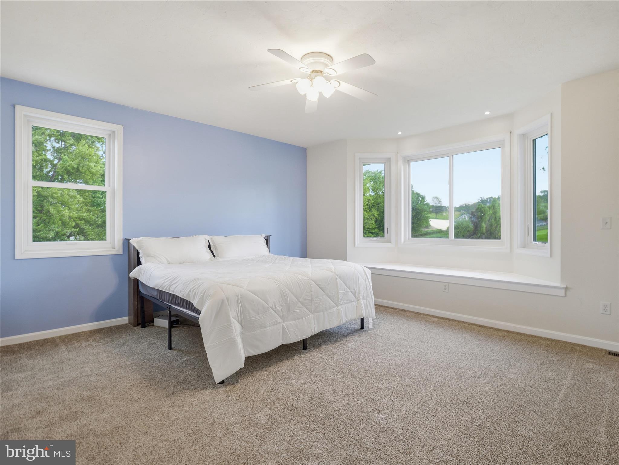 WEST MANHEIM - Residential