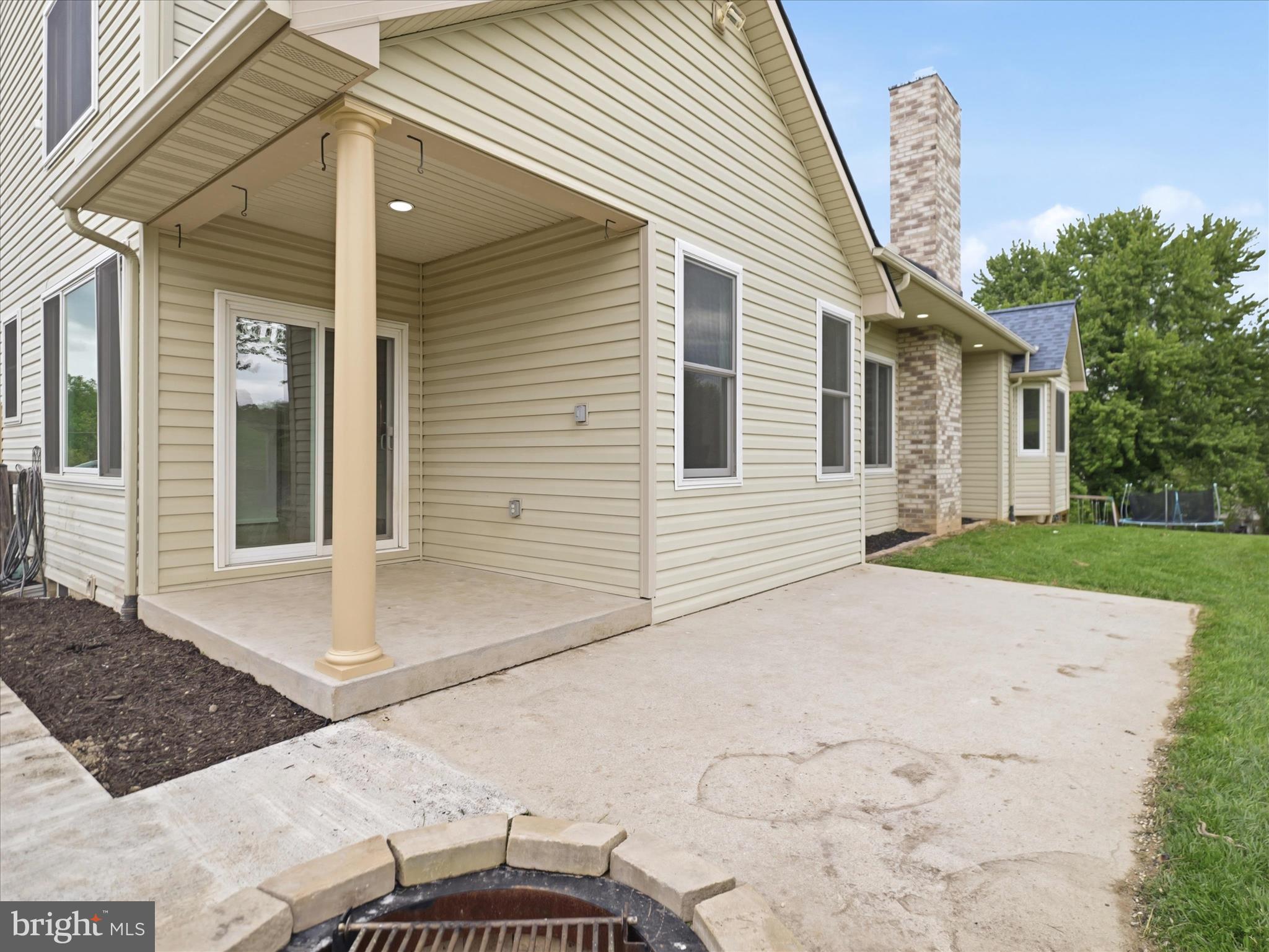 WEST MANHEIM - Residential