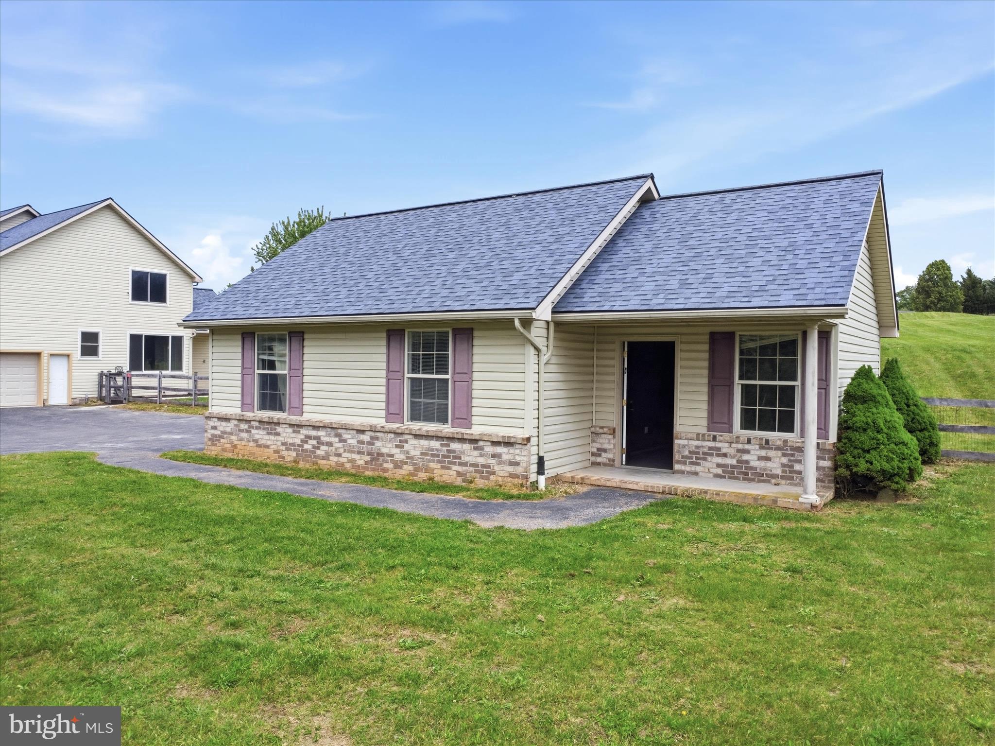 WEST MANHEIM - Residential