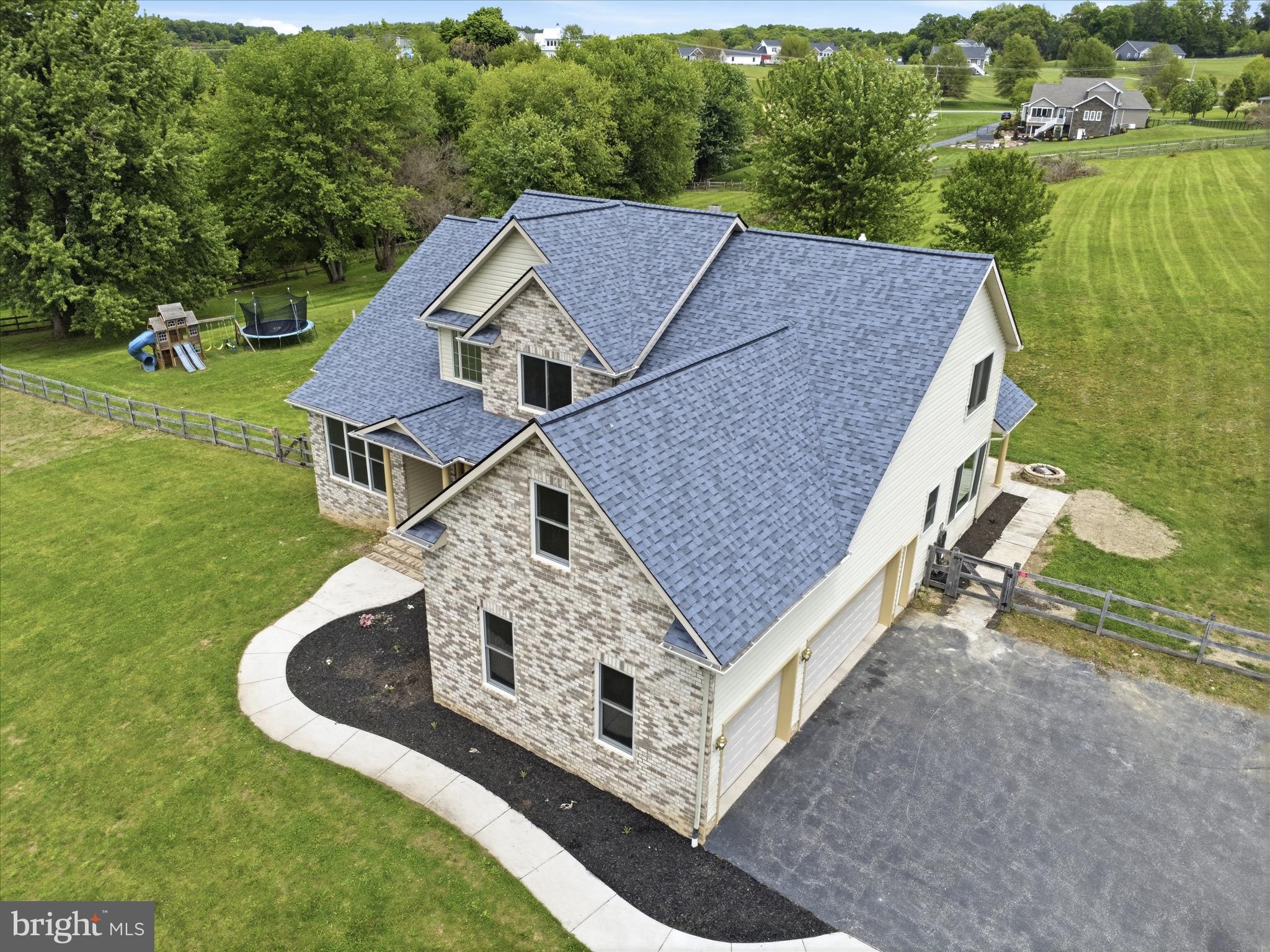 WEST MANHEIM - Residential