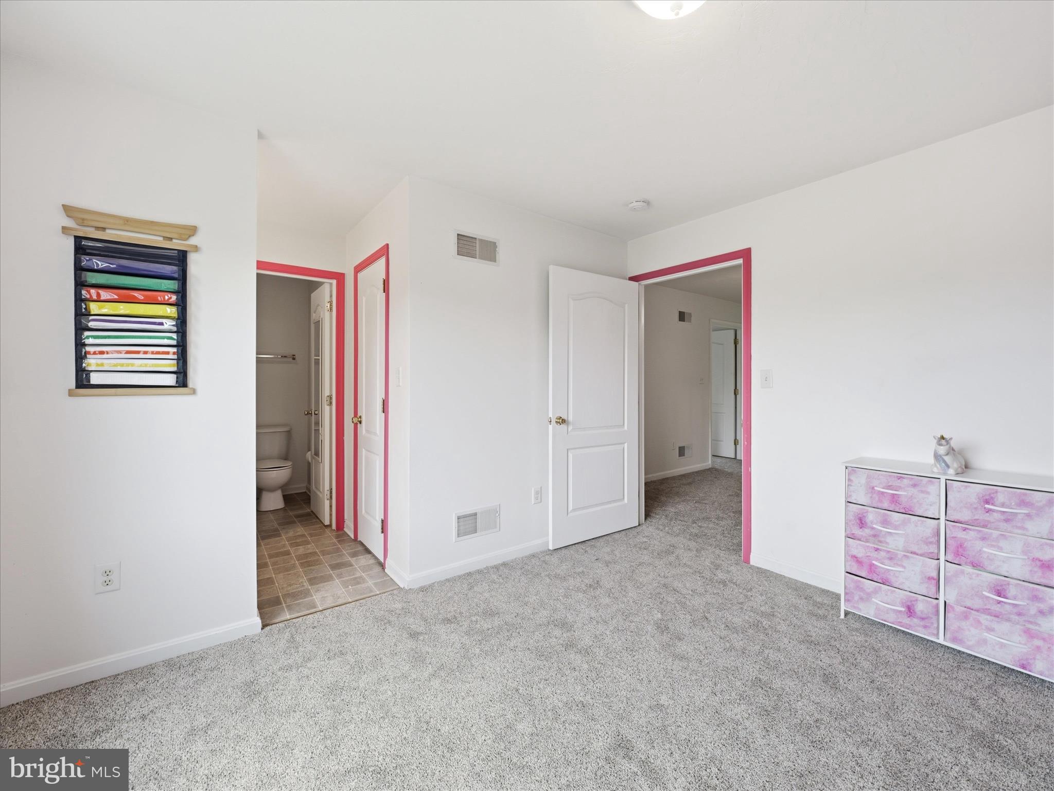 WEST MANHEIM - Residential