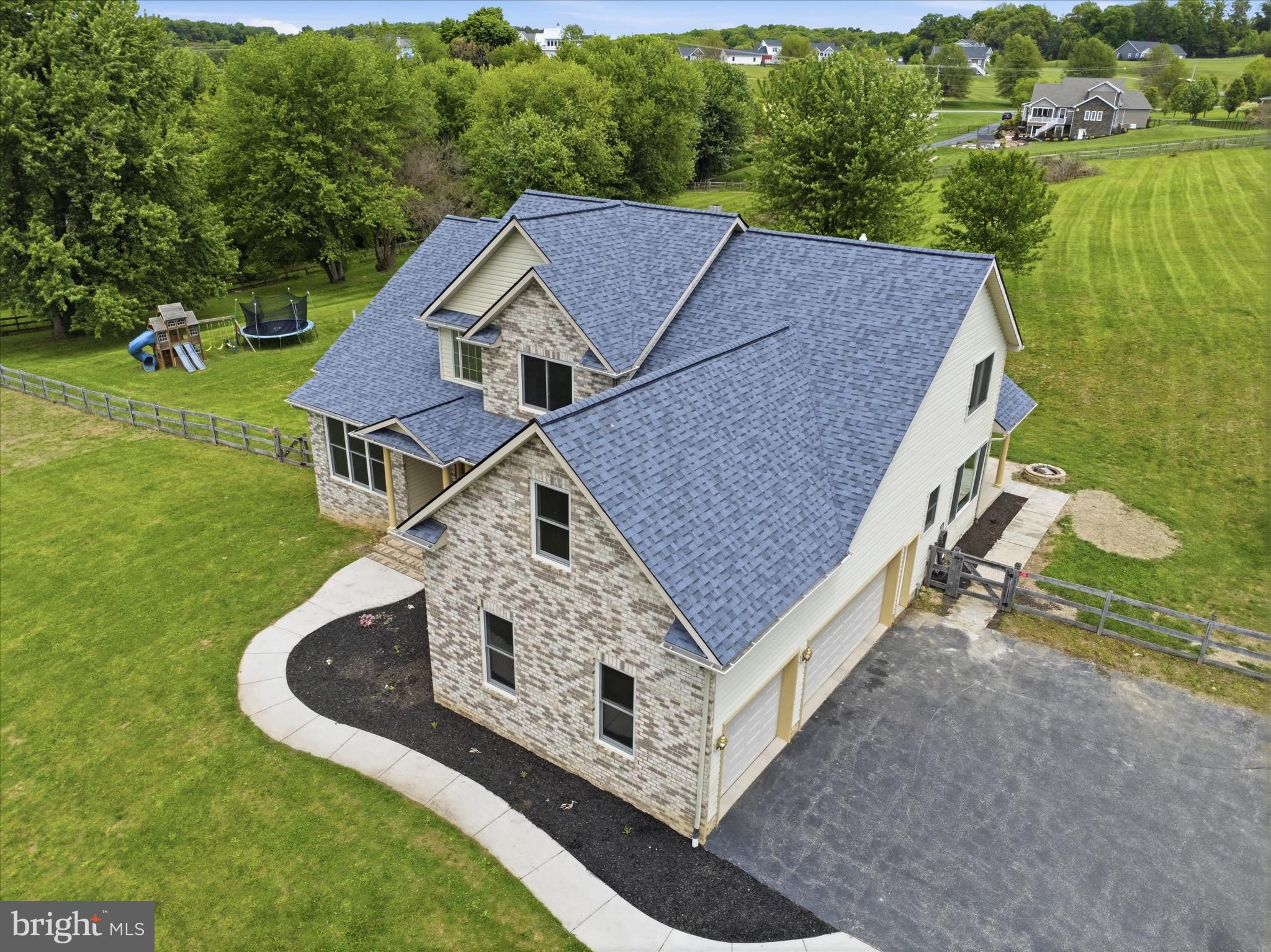 WEST MANHEIM - Residential