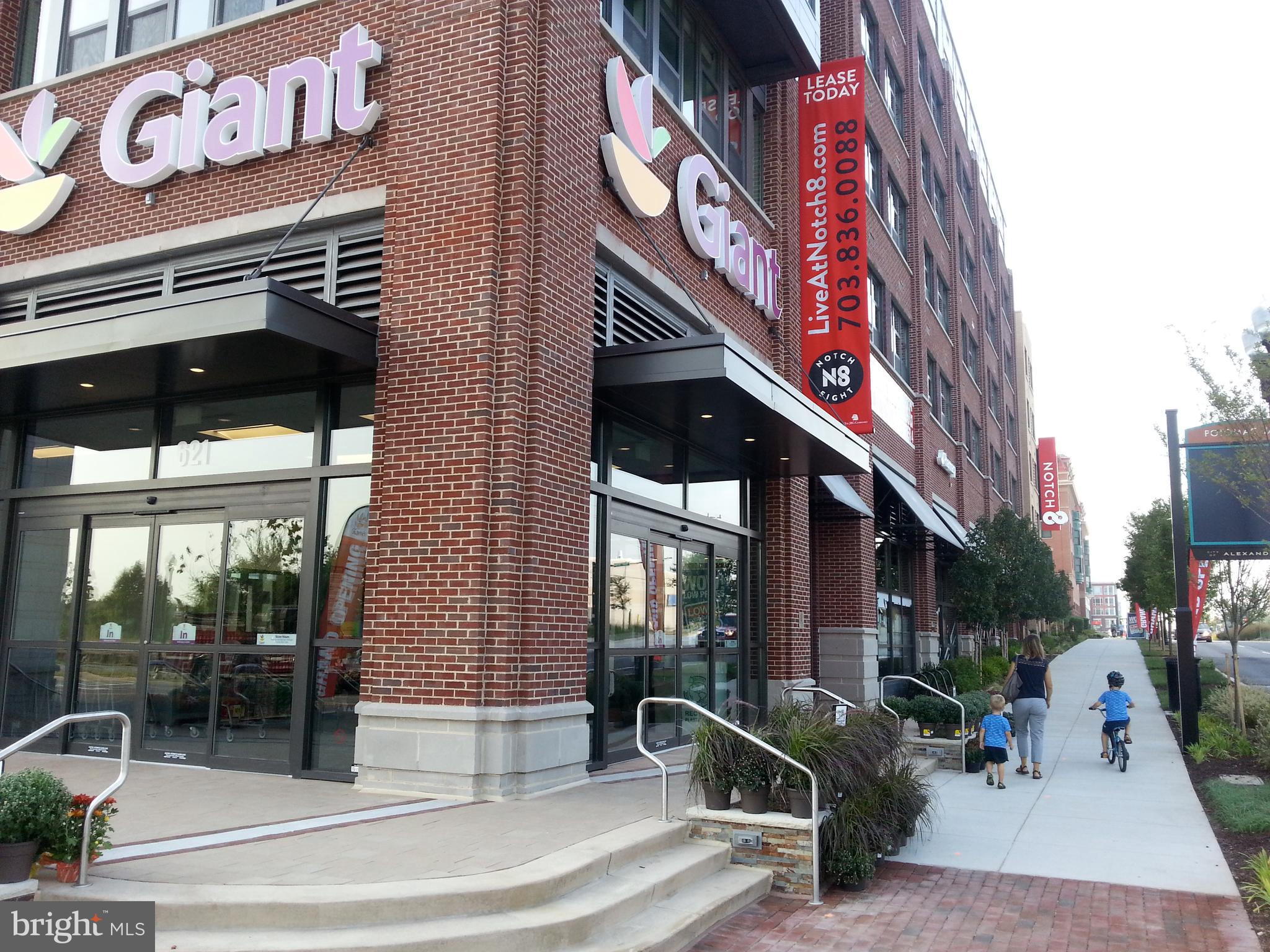 POTOMAC YARD - Residential Lease