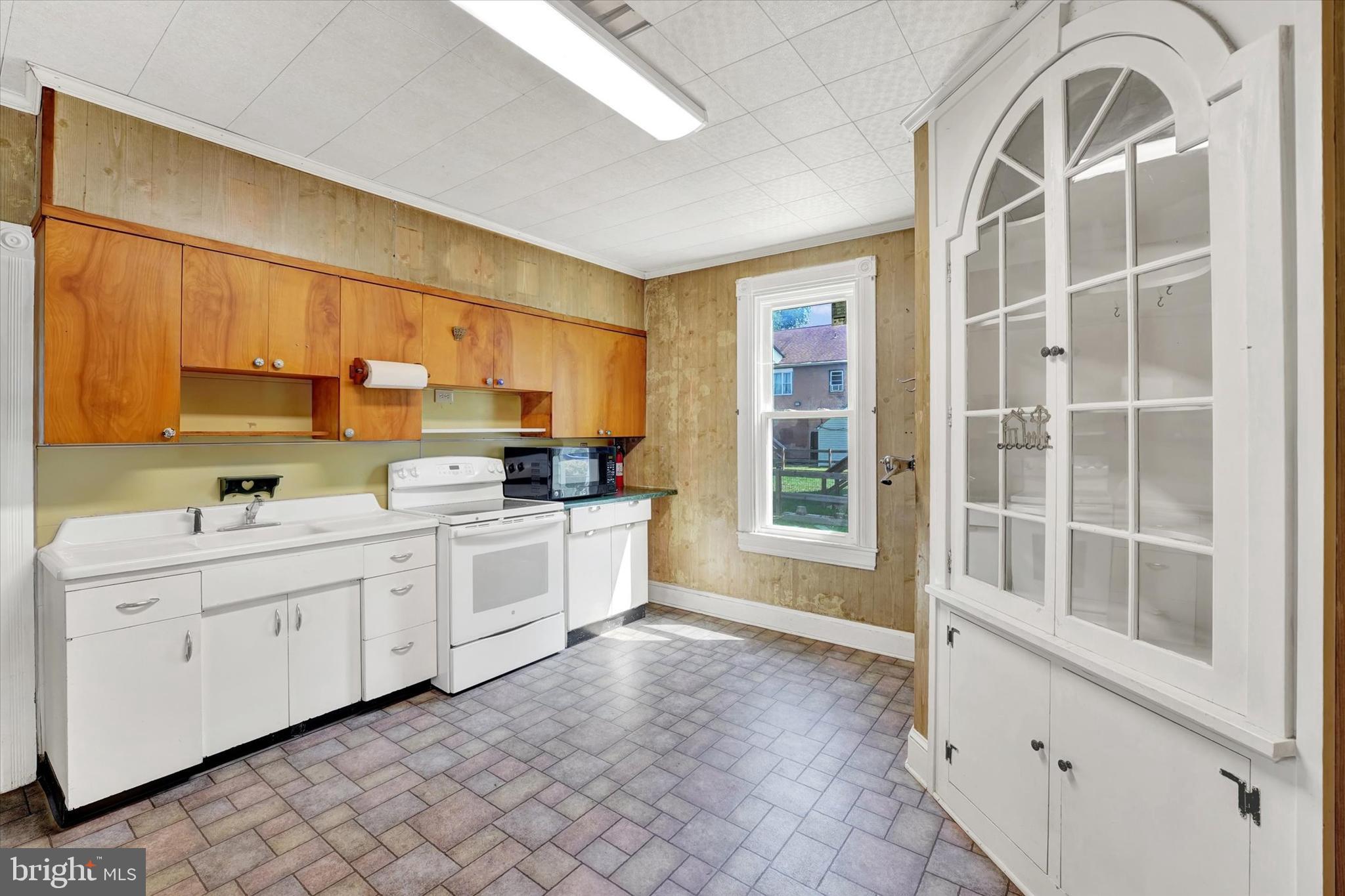 NONAVAILABLE - Residential