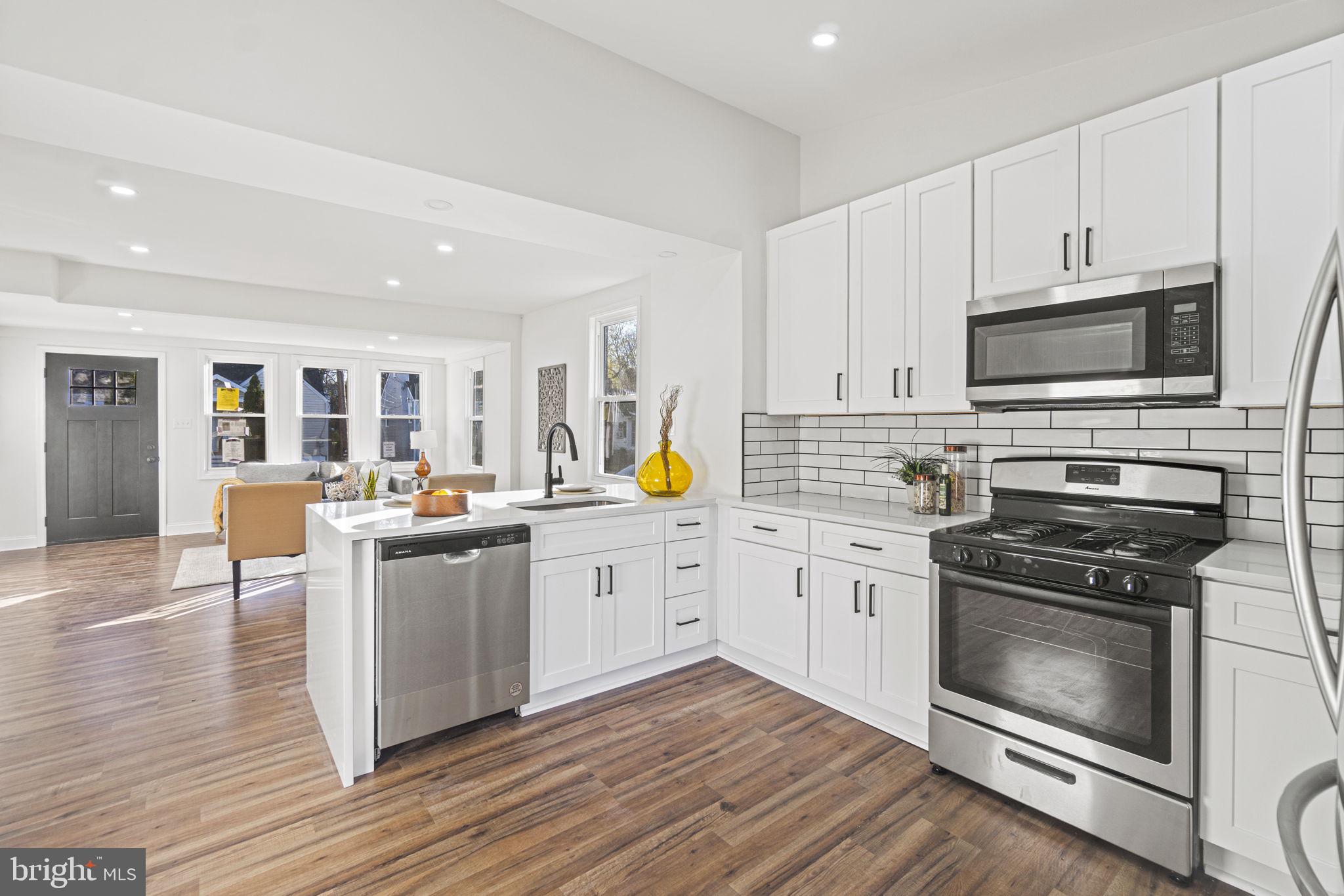 BRENTWOOD - Residential