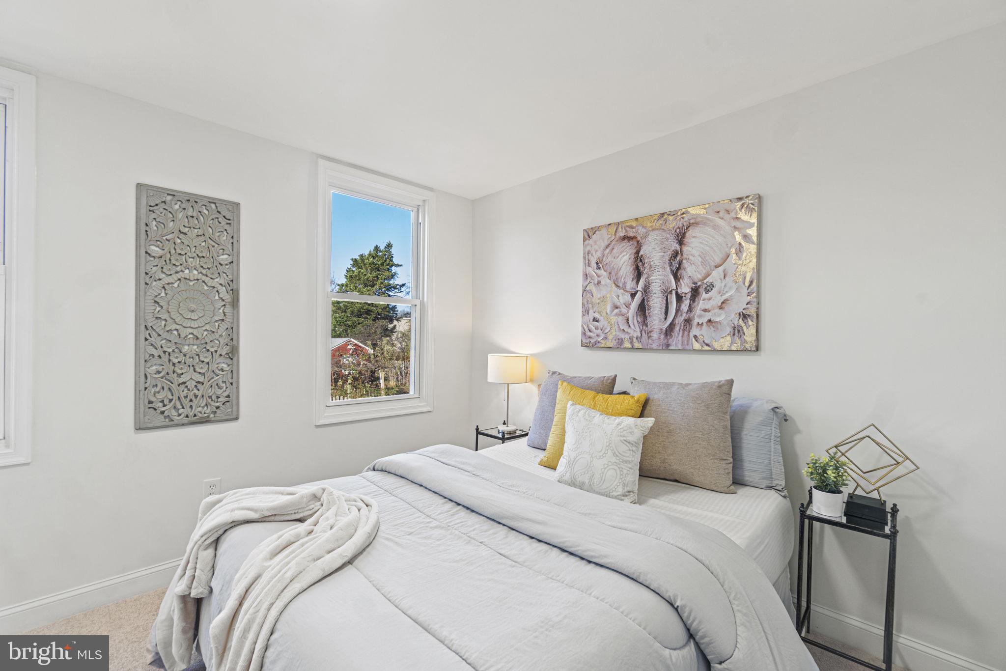 BRENTWOOD - Residential