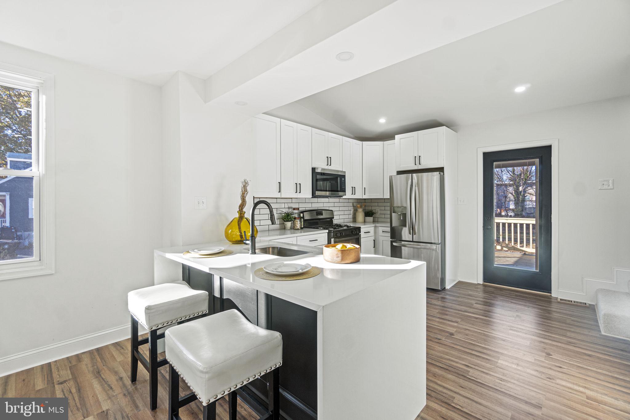 BRENTWOOD - Residential