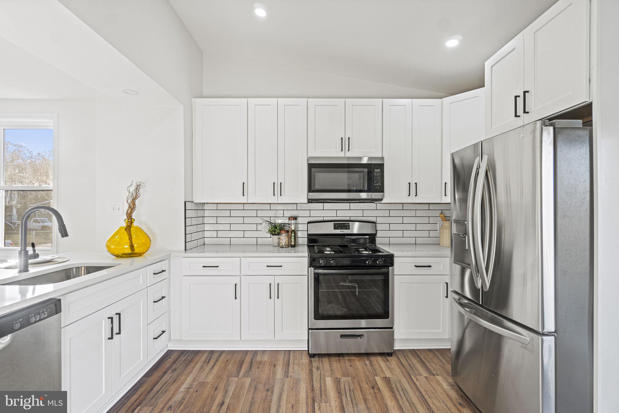 BRENTWOOD - Residential