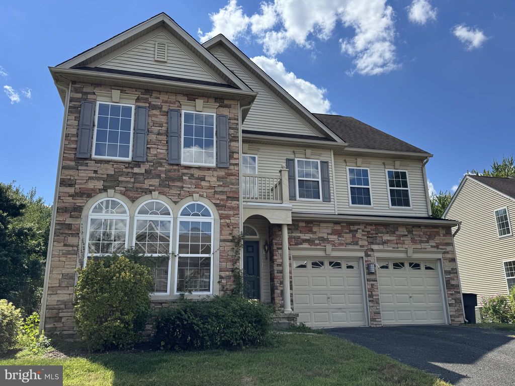 Photo of 210 Topaz Circle, DOVER, DE 19904 (MLS # DEKT2040756)