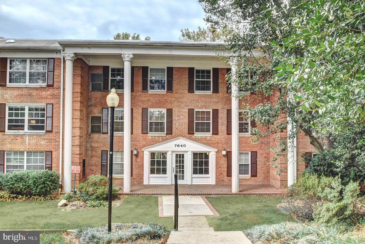 COLONIES AT MCLEAN - Residential Lease