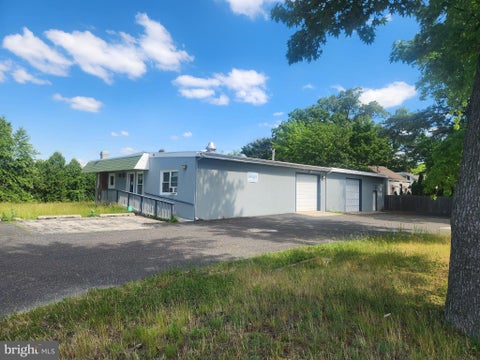 Photo of 1910 Fairfax Avenue, CHERRY HILL, NJ 08003 (MLS # NJCD2121020)