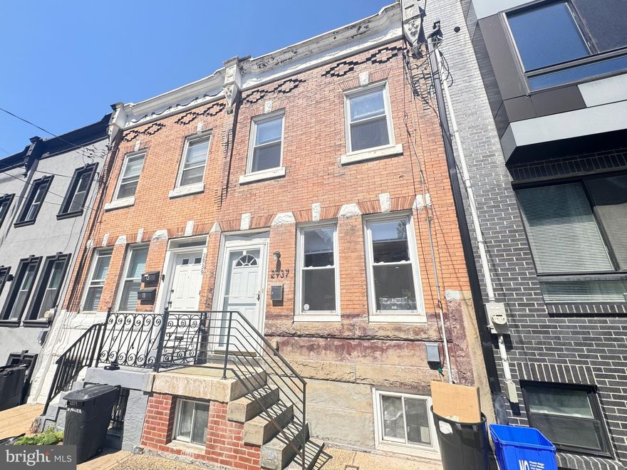 Wonderful 3 bedroom and 1.5 bathrooms home for rent in the Brewerytown neighborhood in Philadelphia. The home includes Central AC and Heat plus a full-sized washer and dryer in the semi-finished basement. The first floor features an open floor plan with a living room, dining area, and kitchen. In the back of the house, there is a half bathroom and a door to the back patio. The 2nd floor includes 3 generously sized bedrooms and one hall bathroom. The house has hardwood floors throughout. ALDI grocery store is 3 blocks away. Brewerytown Food Hall is one block and Otto's tap room is just two blocks away. There are plenty of other cafes on Girard Ave to enjoy. Easy access to 76.