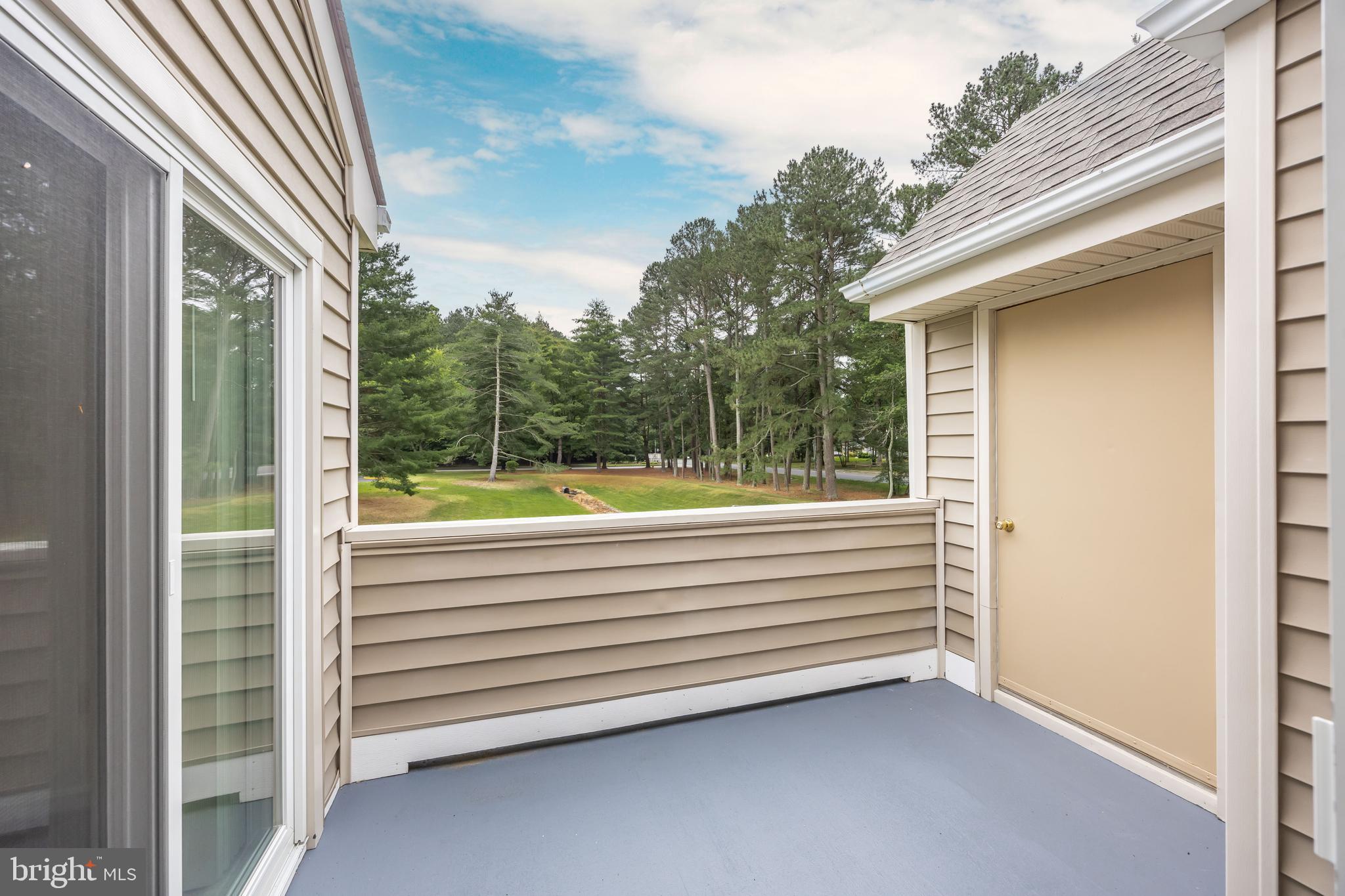 GLADE BY THE POND CM - Residential