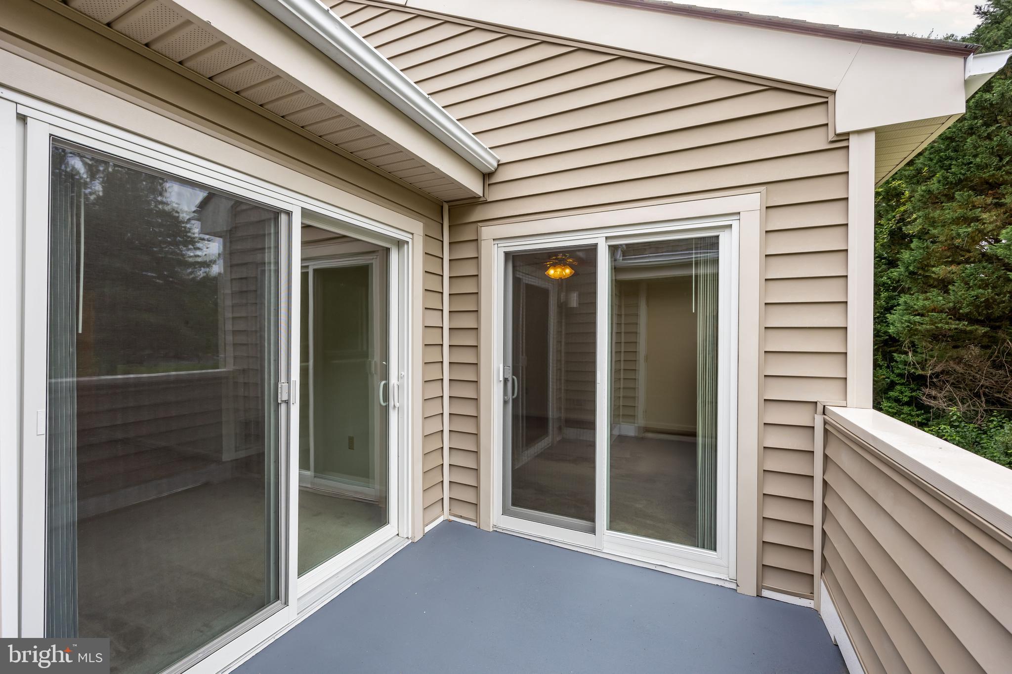 GLADE BY THE POND CM - Residential