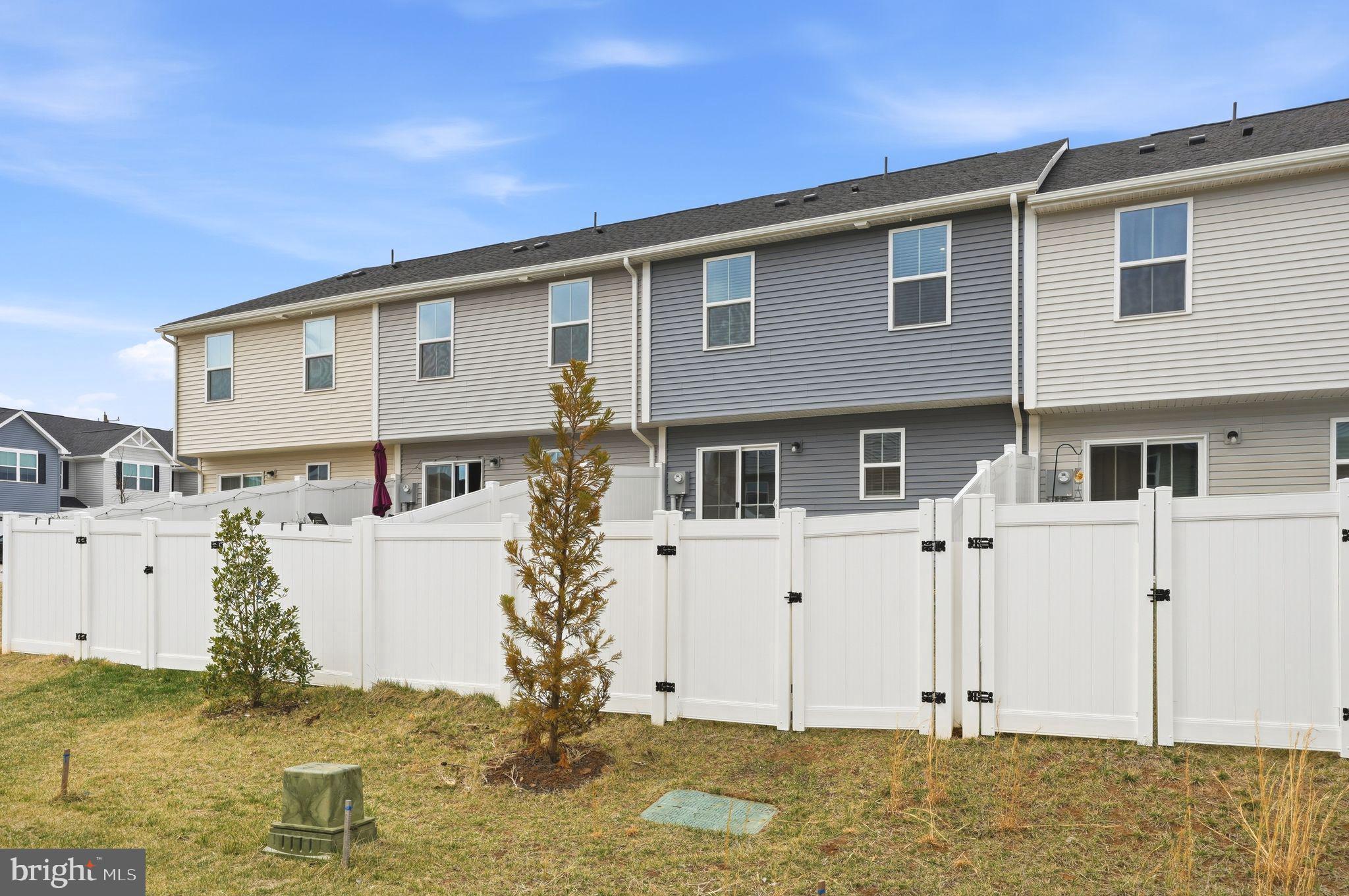 LAUREL PARK - Residential