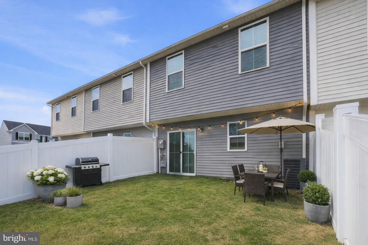 LAUREL PARK - Residential