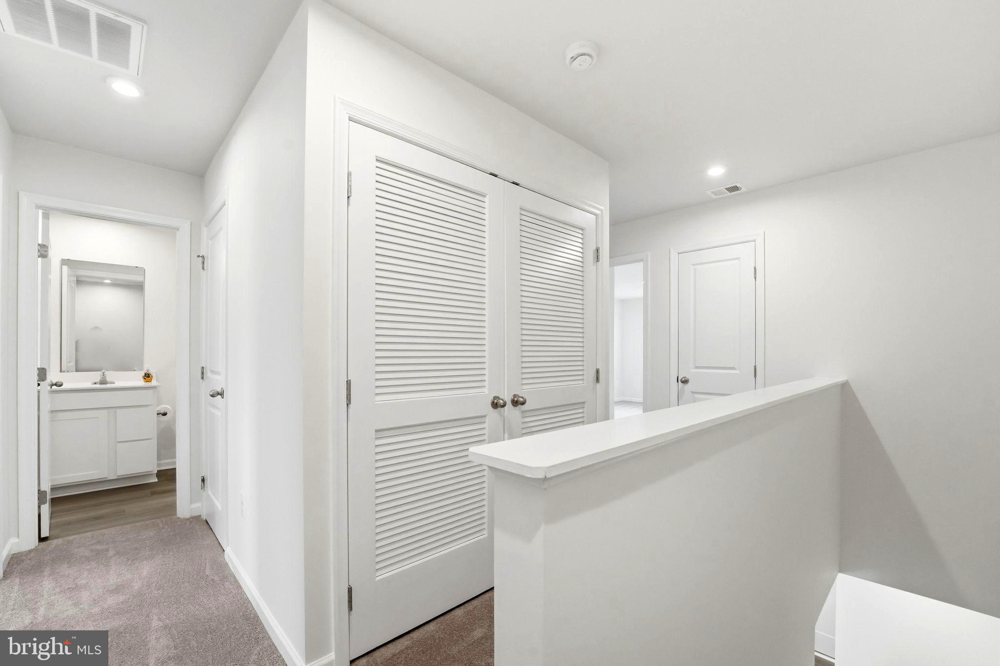 LAUREL PARK - Residential