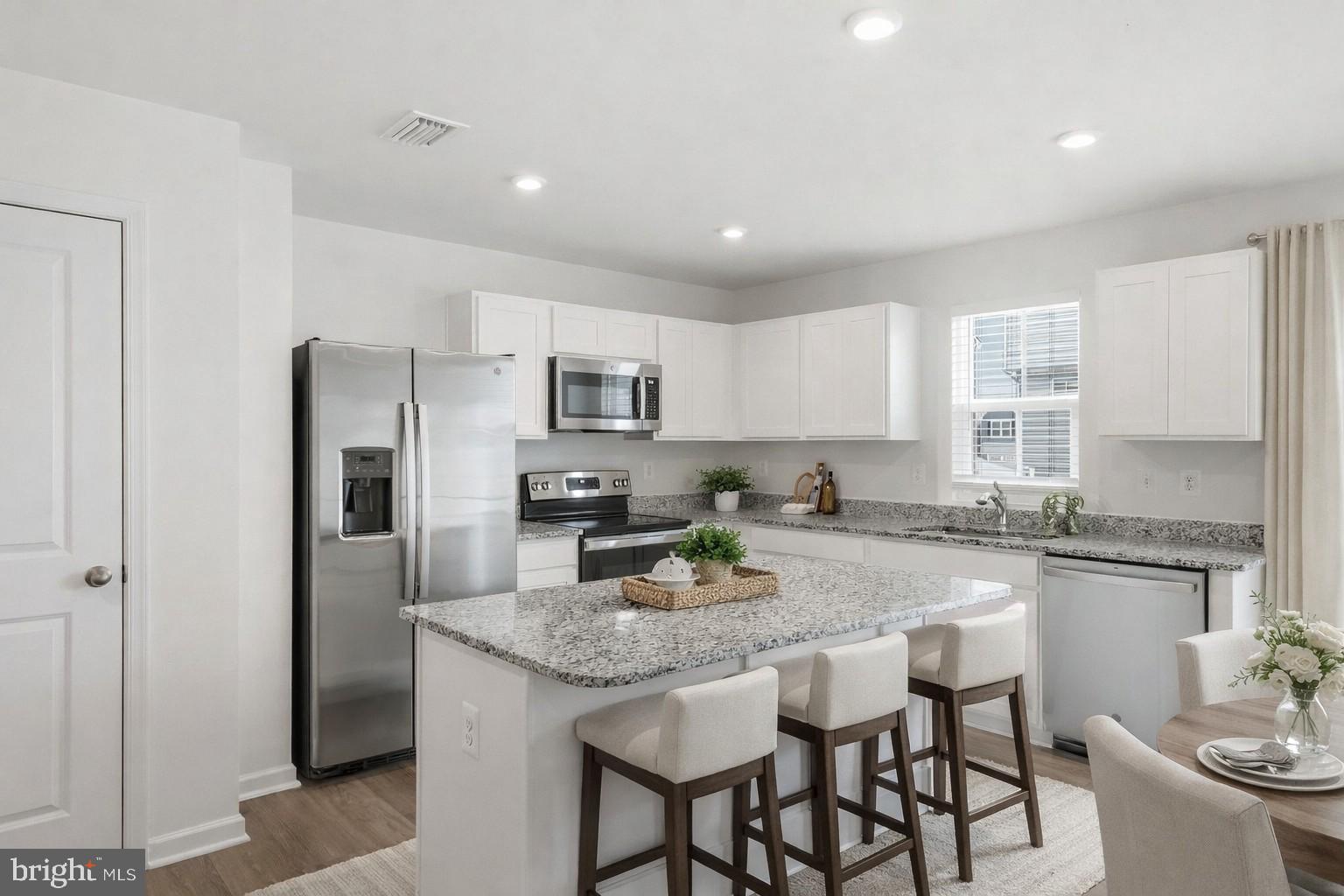 LAUREL PARK - Residential