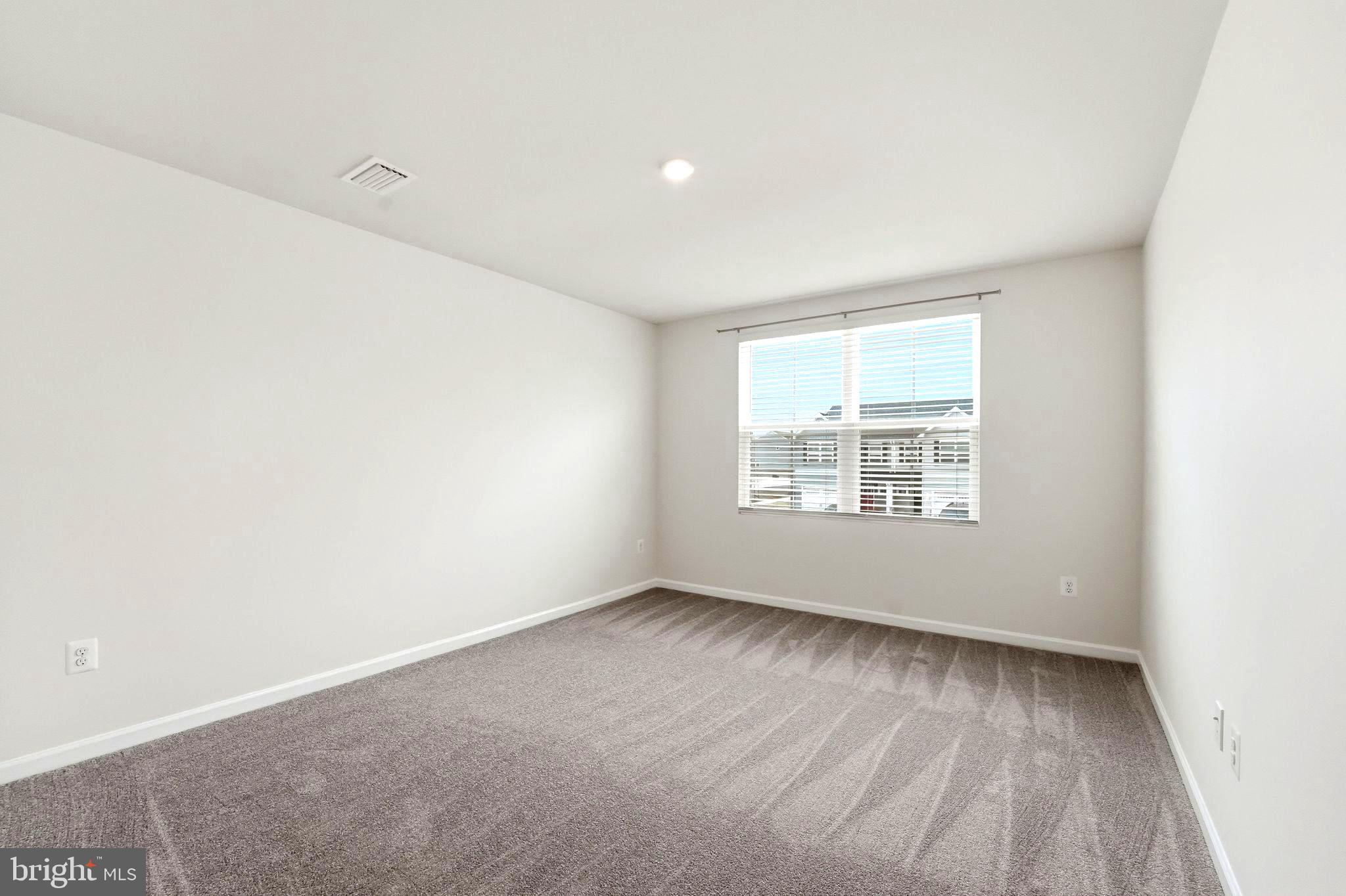 LAUREL PARK - Residential