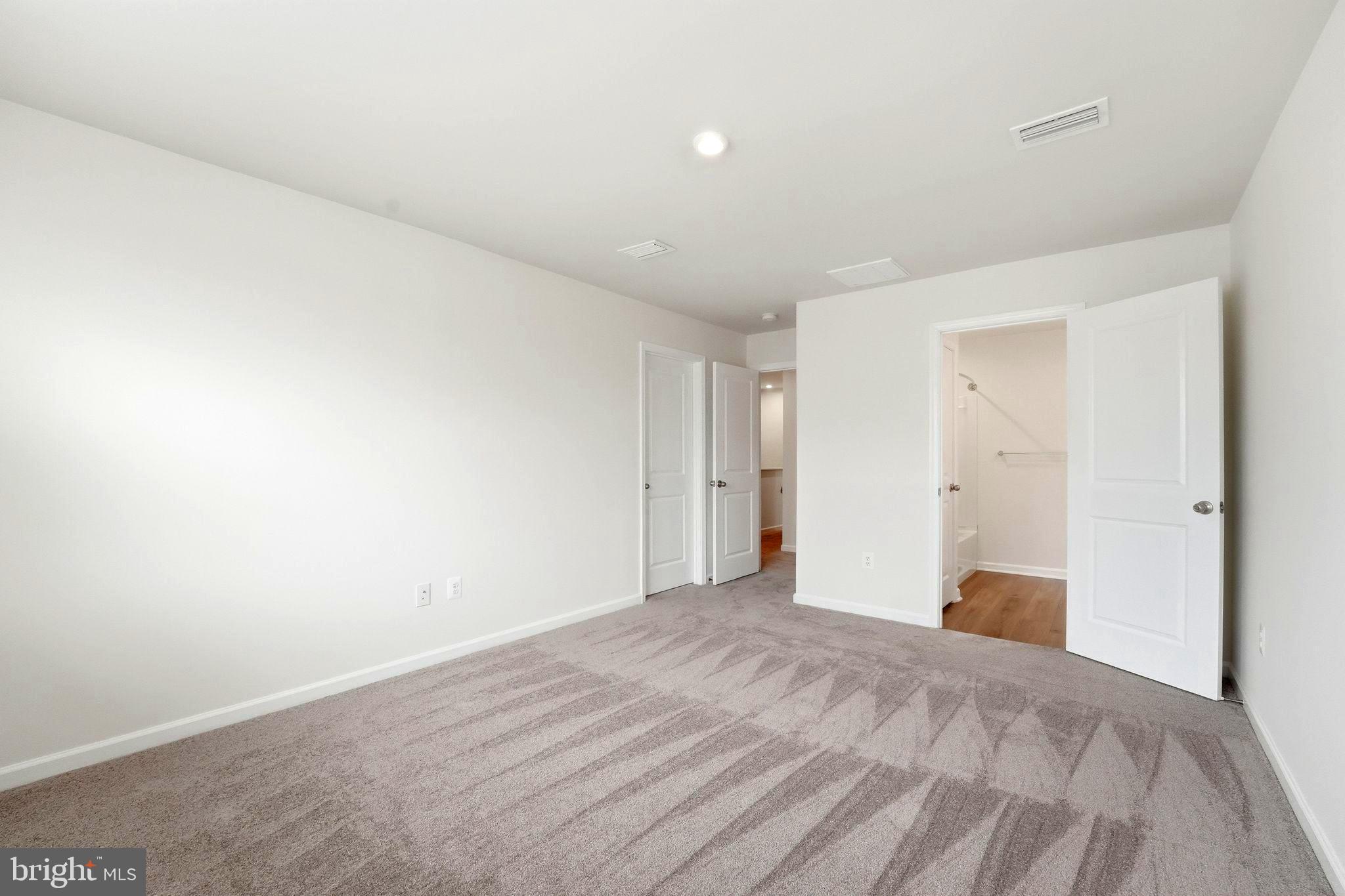 LAUREL PARK - Residential