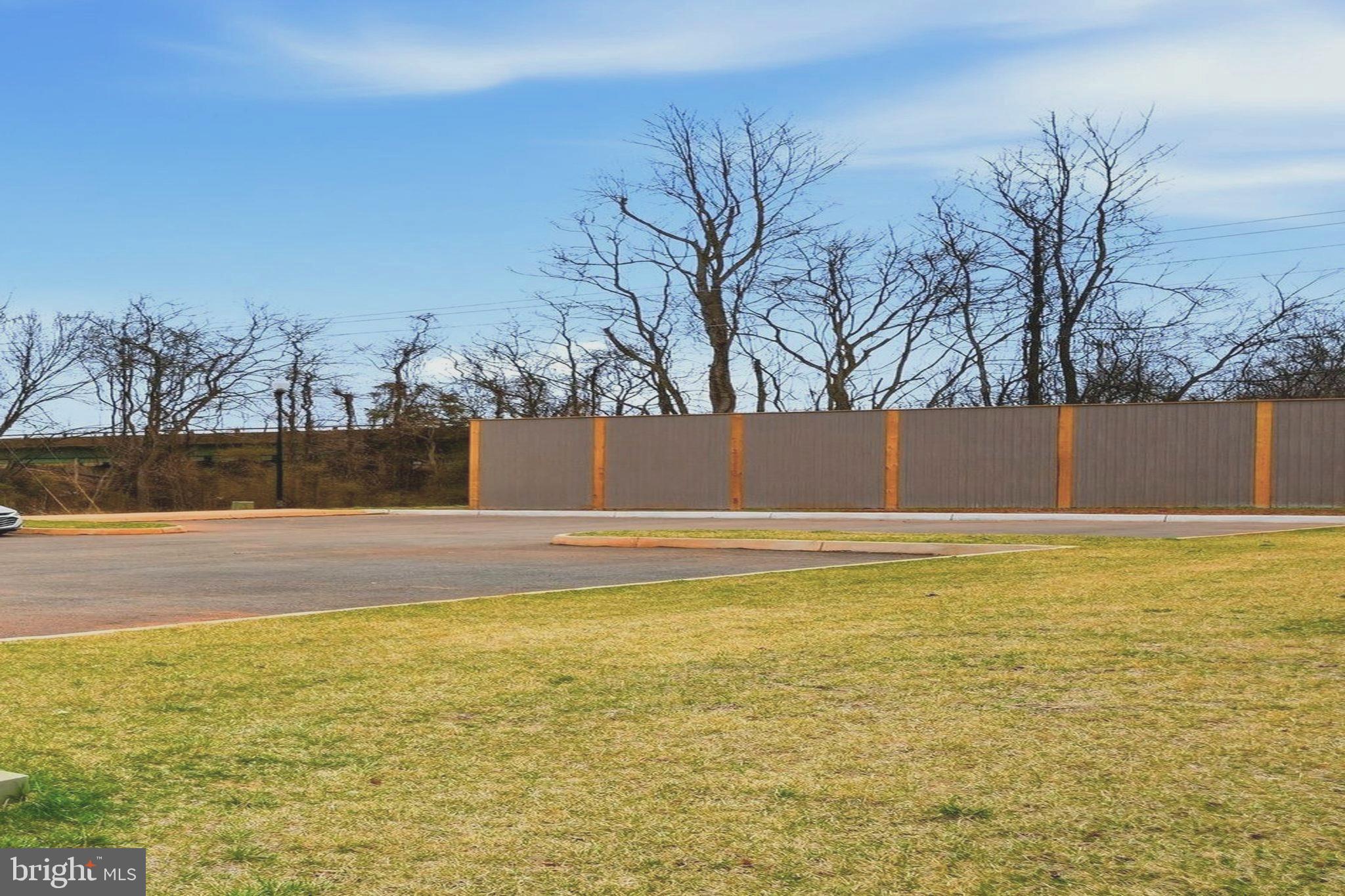 LAUREL PARK - Residential