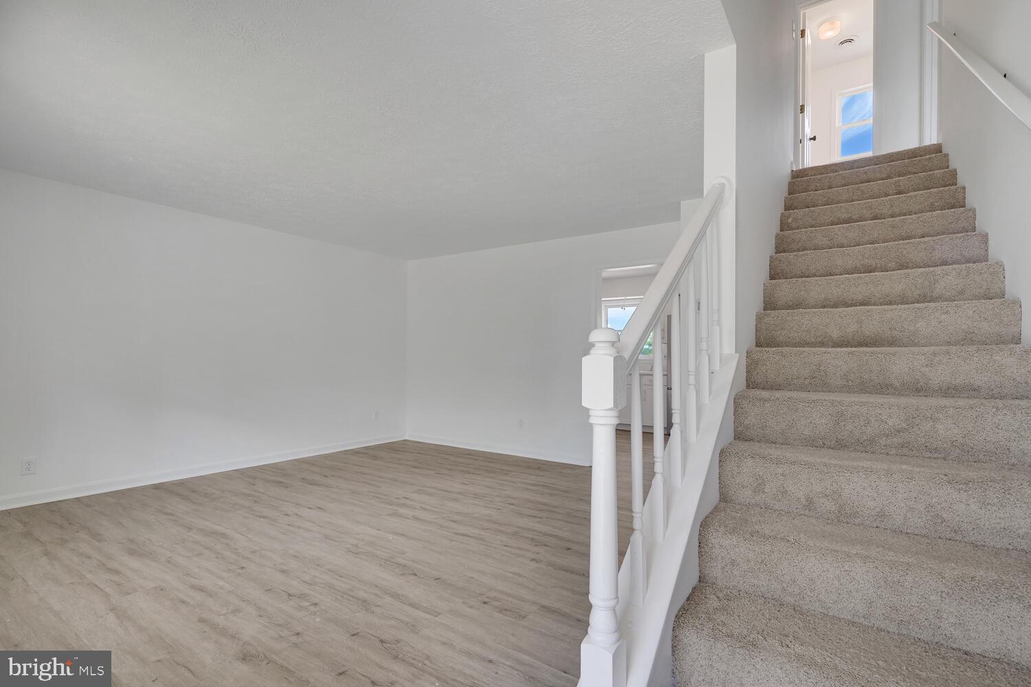 MEADOWBROOKE - Residential