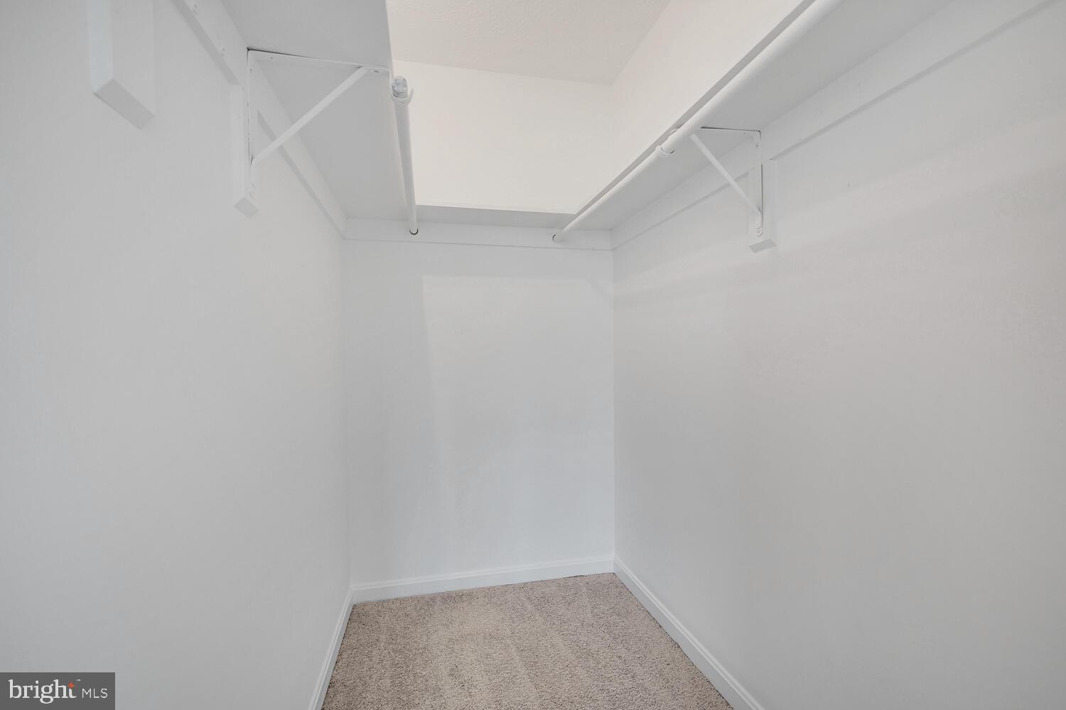 MEADOWBROOKE - Residential