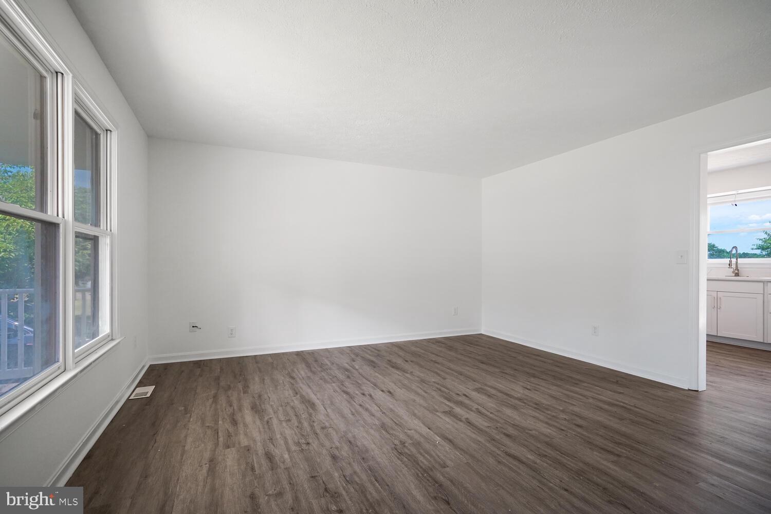 MEADOWBROOKE - Residential