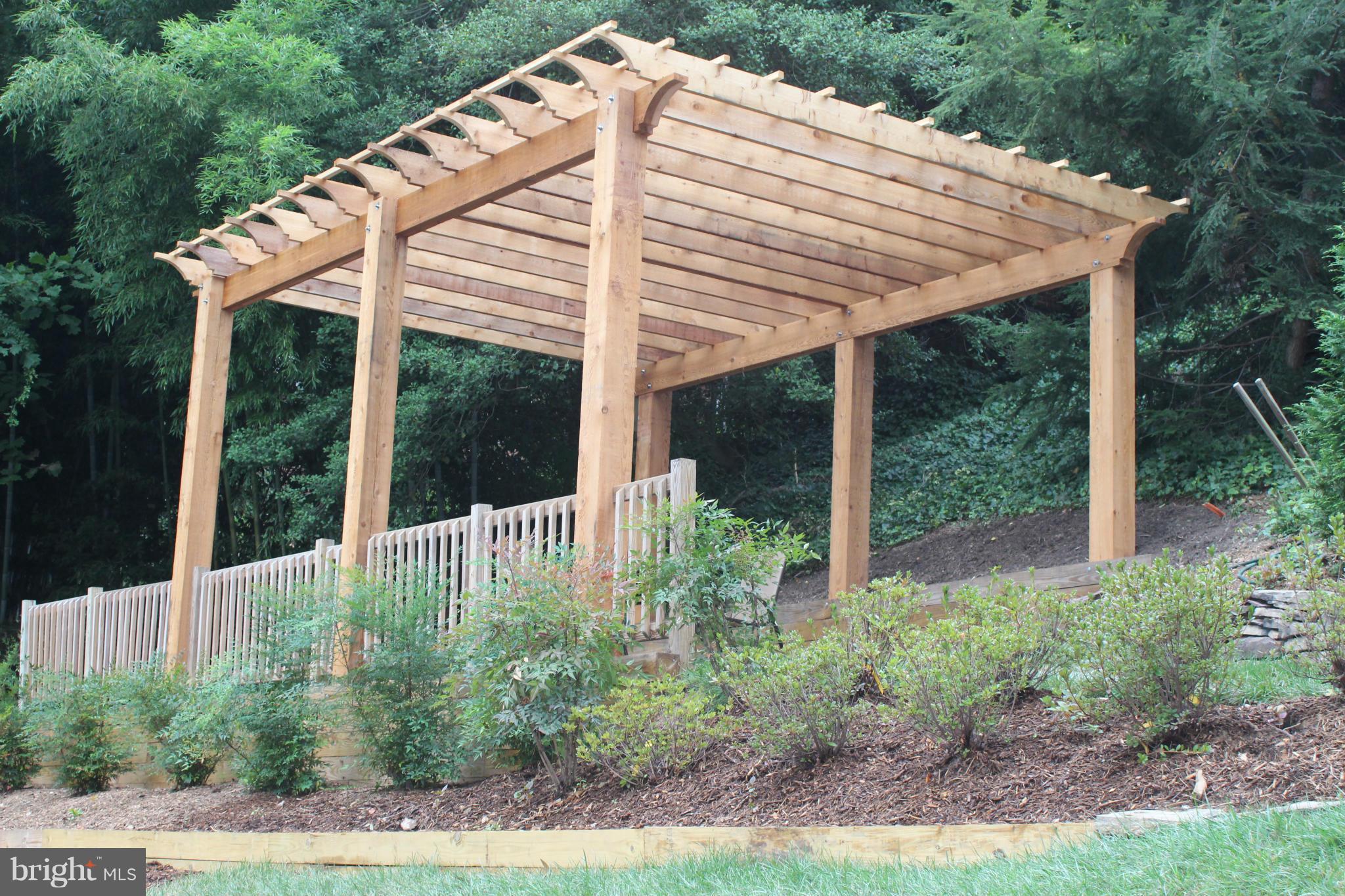 LEE HEIGHTS - Residential