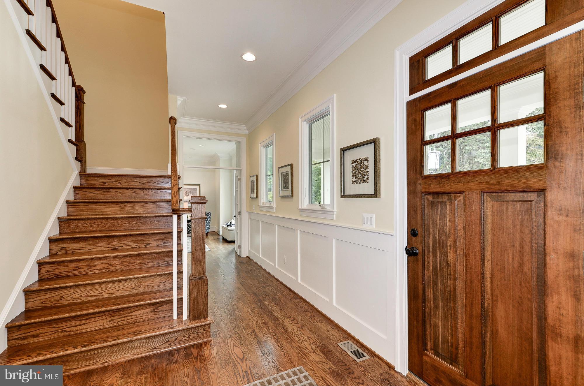 LEE HEIGHTS - Residential