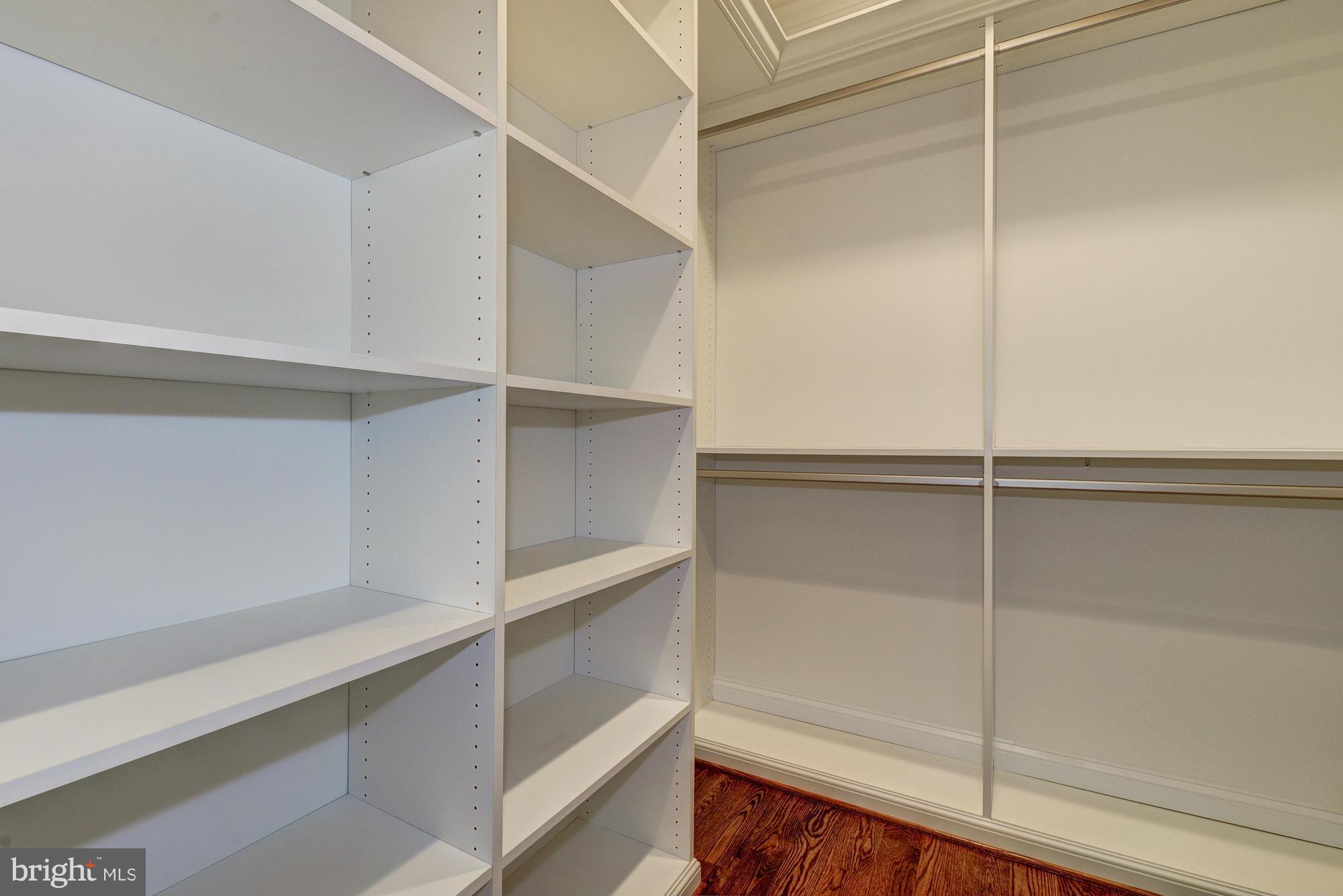 LEE HEIGHTS - Residential