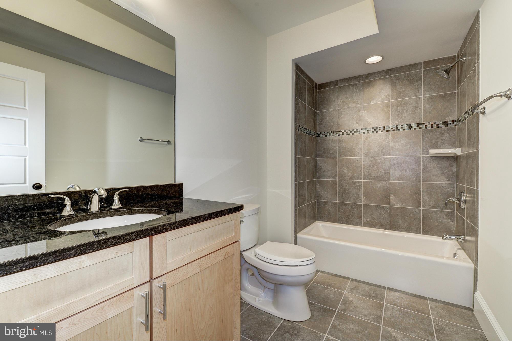 LEE HEIGHTS - Residential