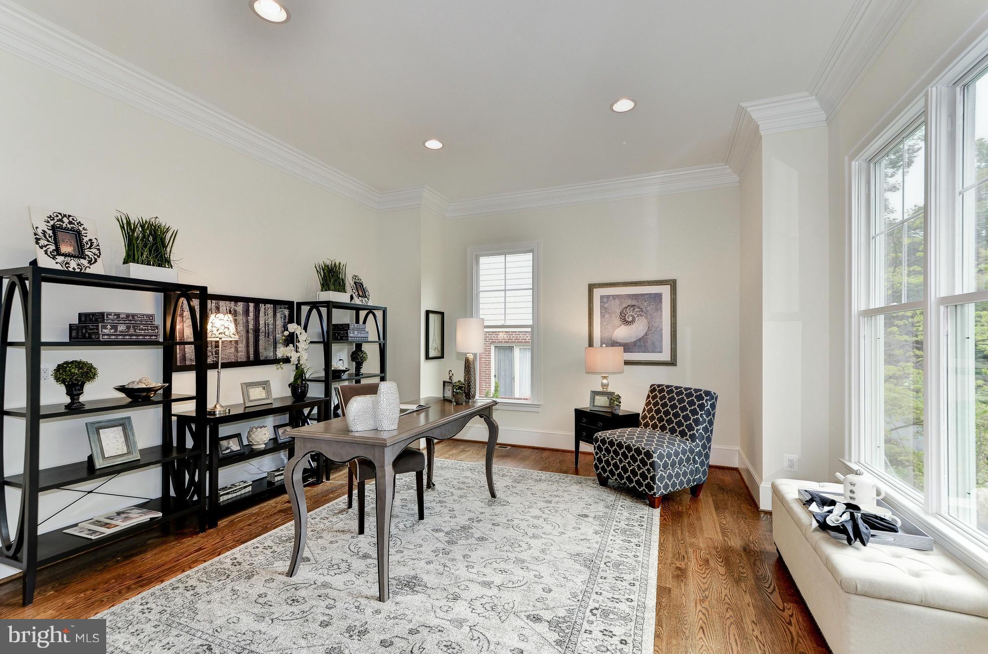 LEE HEIGHTS - Residential