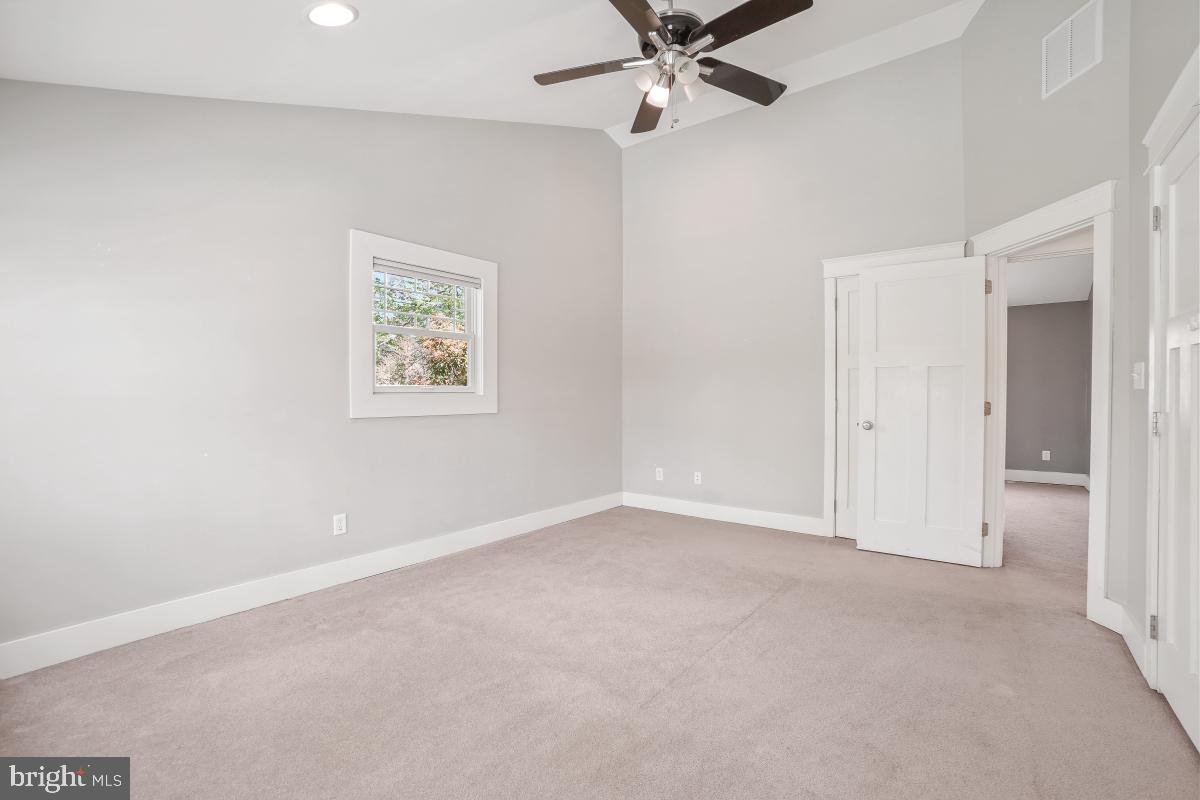 BEN OAKS ON SEVERN - Residential