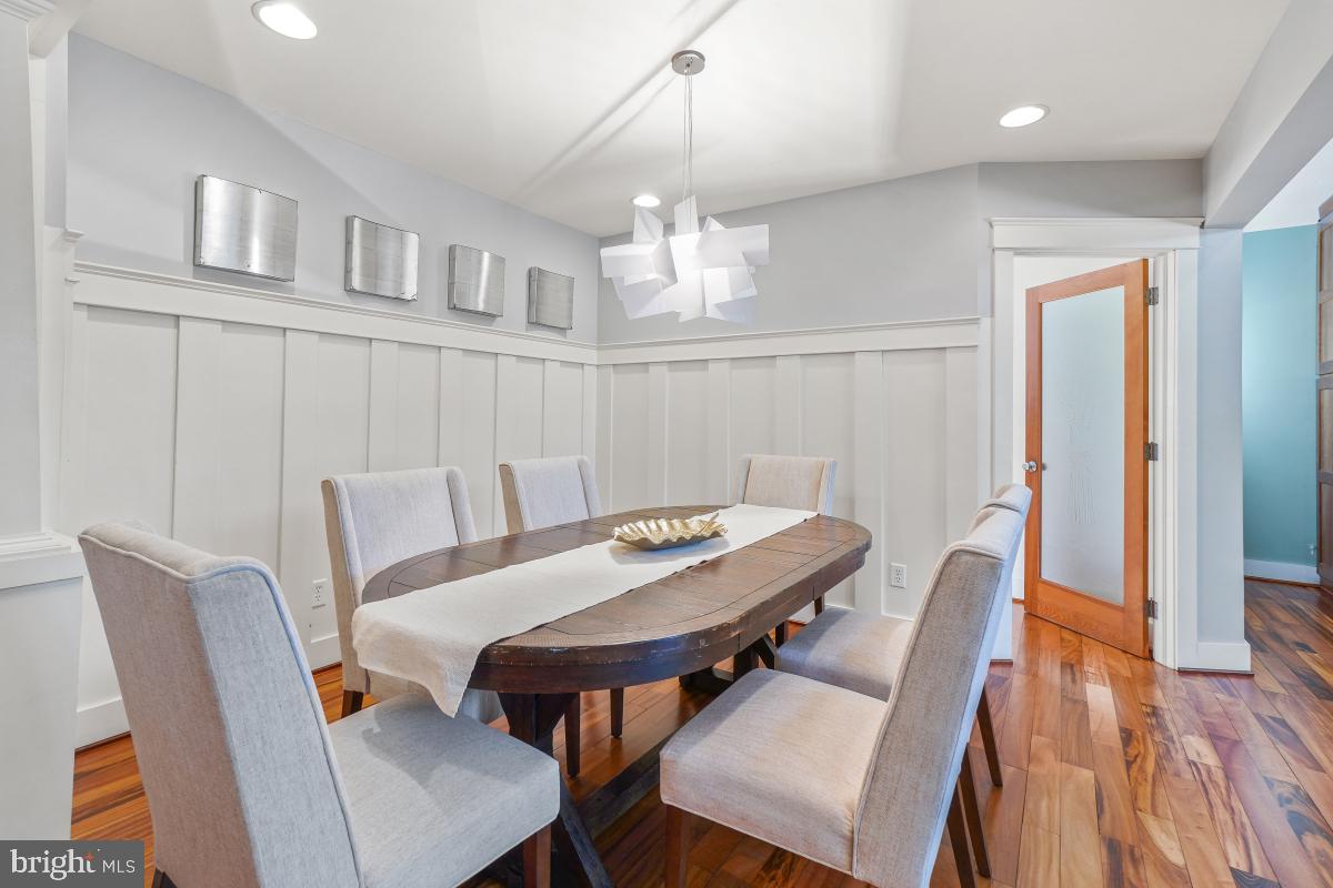 BEN OAKS ON SEVERN - Residential