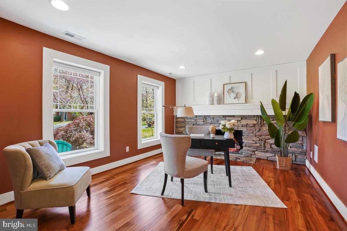 BEN OAKS ON SEVERN - Residential