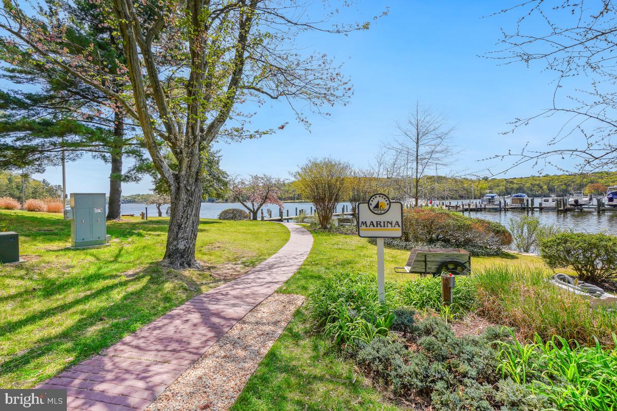 BEN OAKS ON SEVERN - Residential