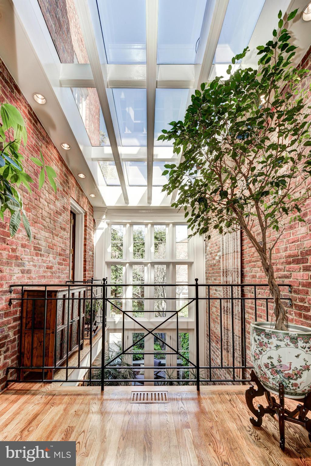 GEORGETOWN - Residential