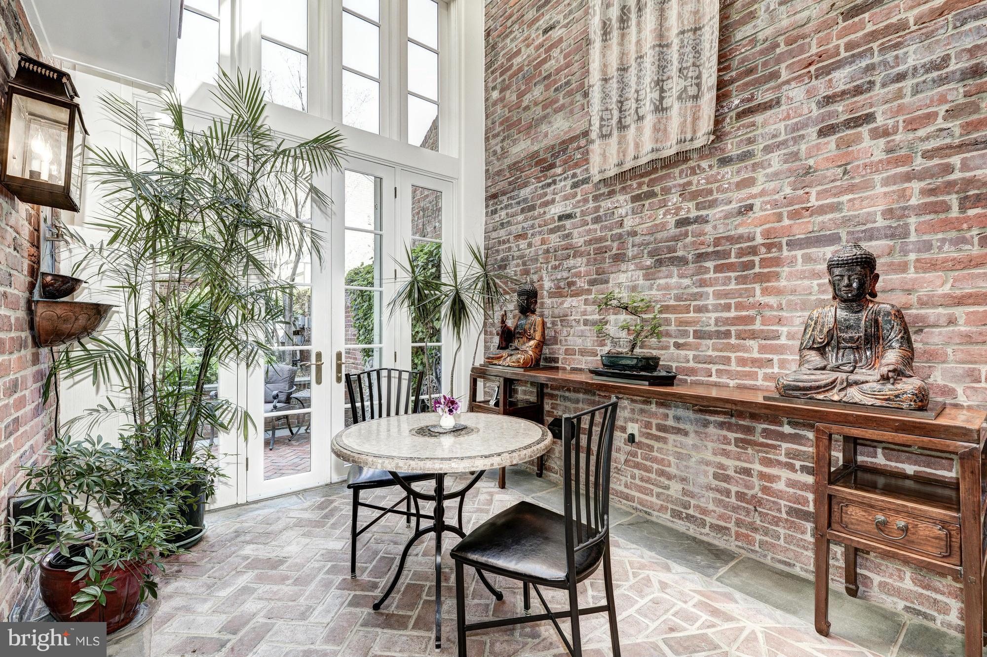 GEORGETOWN - Residential