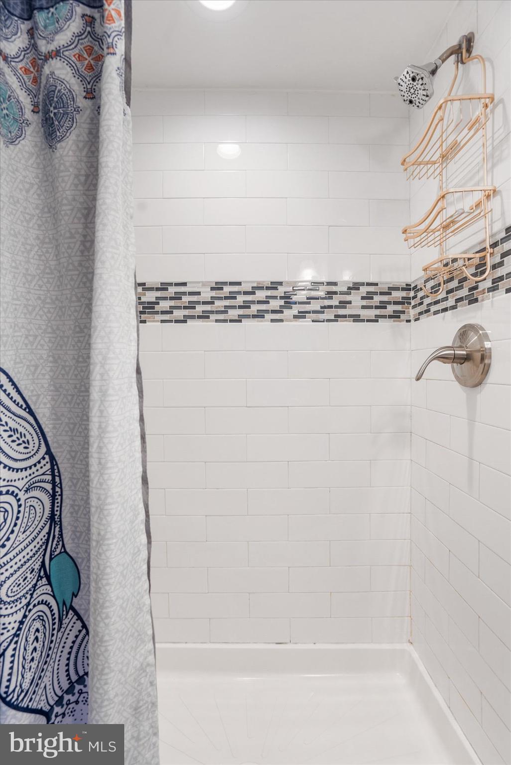 EDNOR GARDENS - LAKESIDE - Residential