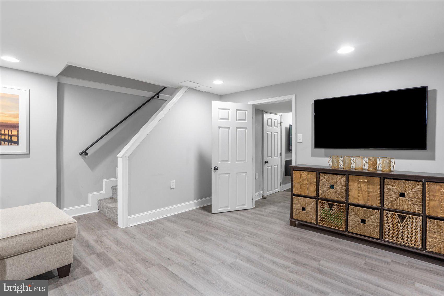 EDNOR GARDENS - LAKESIDE - Residential