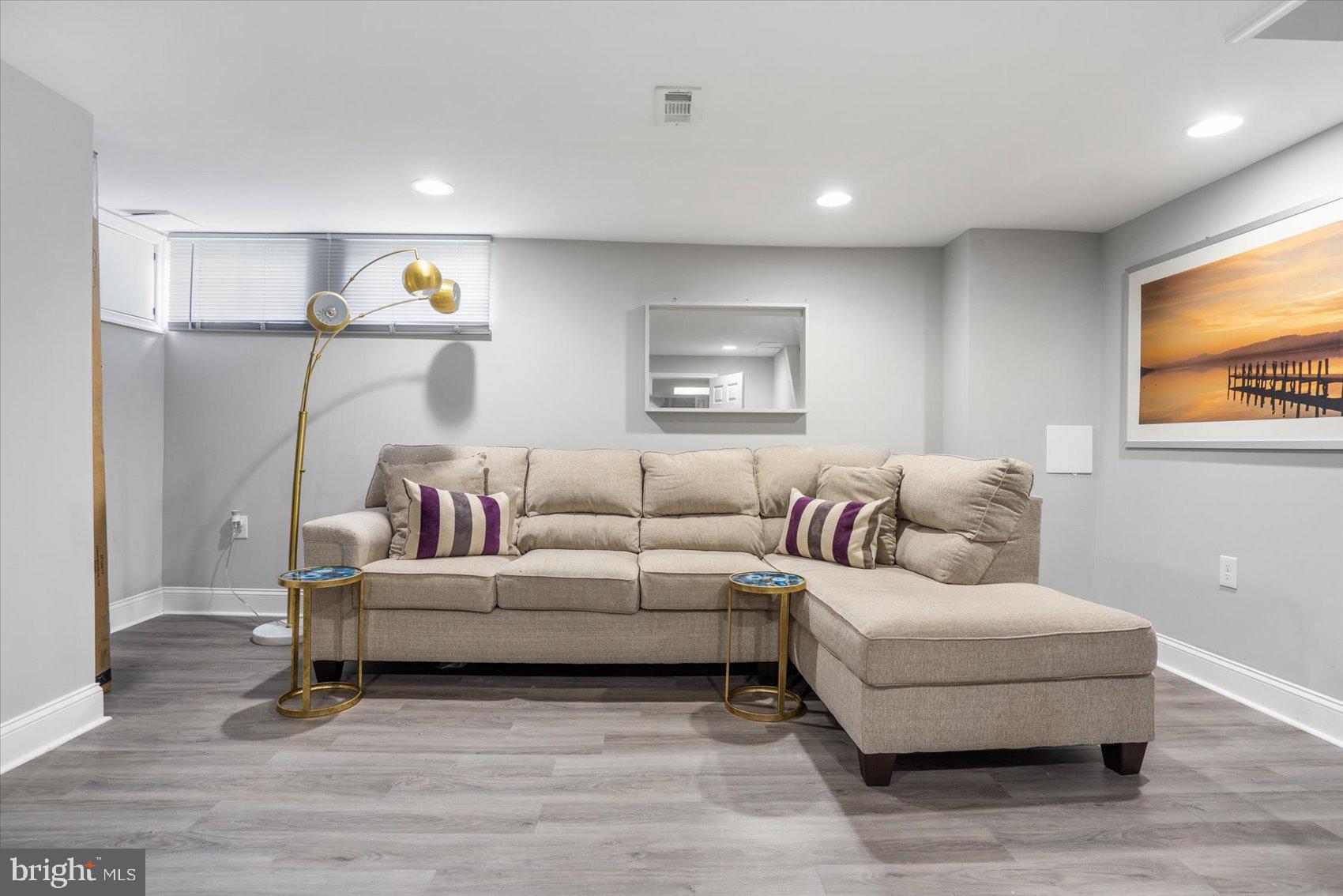 EDNOR GARDENS - LAKESIDE - Residential