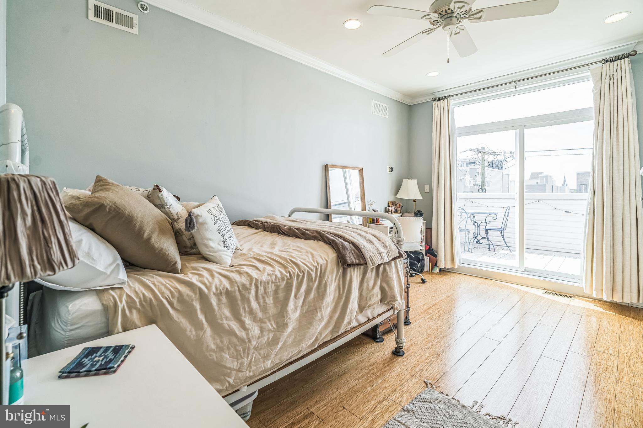 POINT BREEZE - Residential