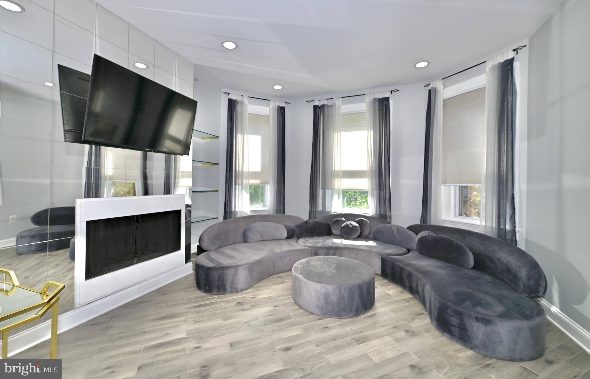 DUPONT CIRCLE - Residential Lease